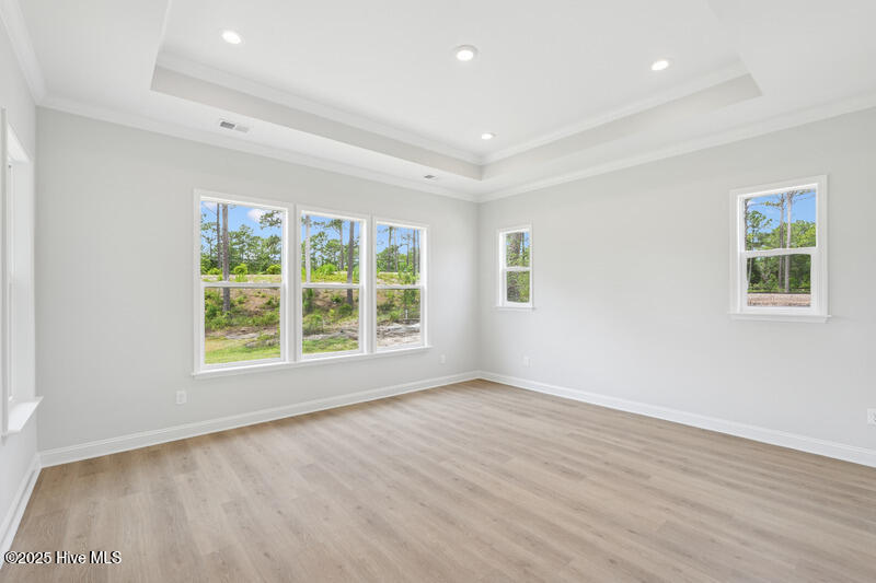 100508371 | Photo 12