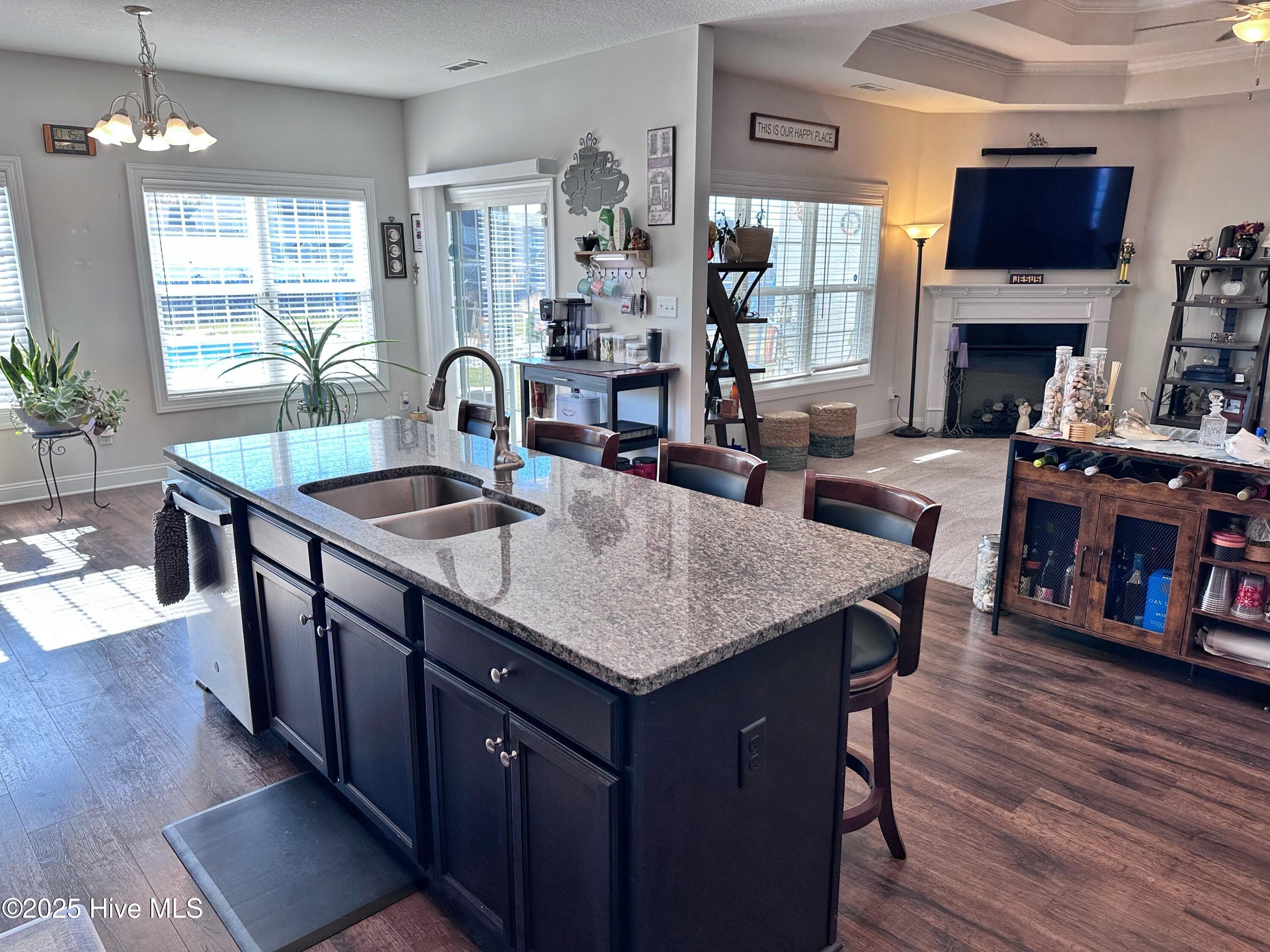 100540901 | Photo 35