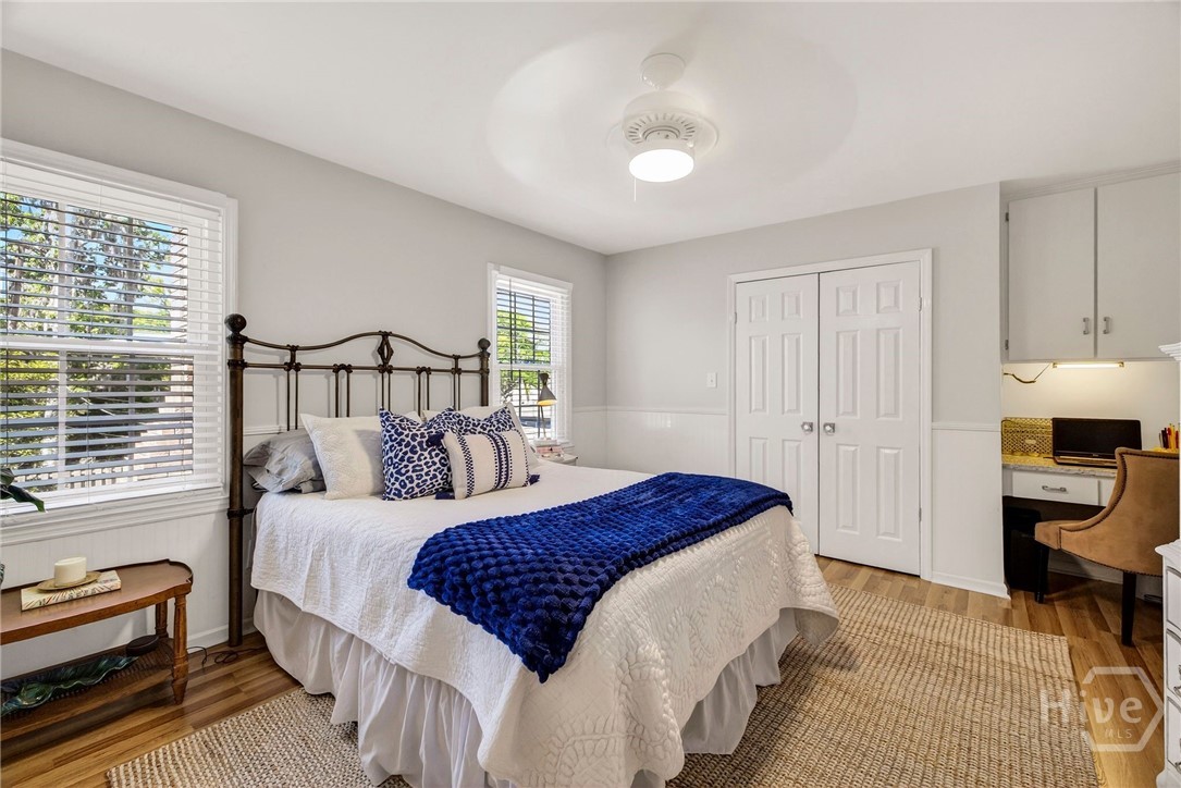 middle bedroom