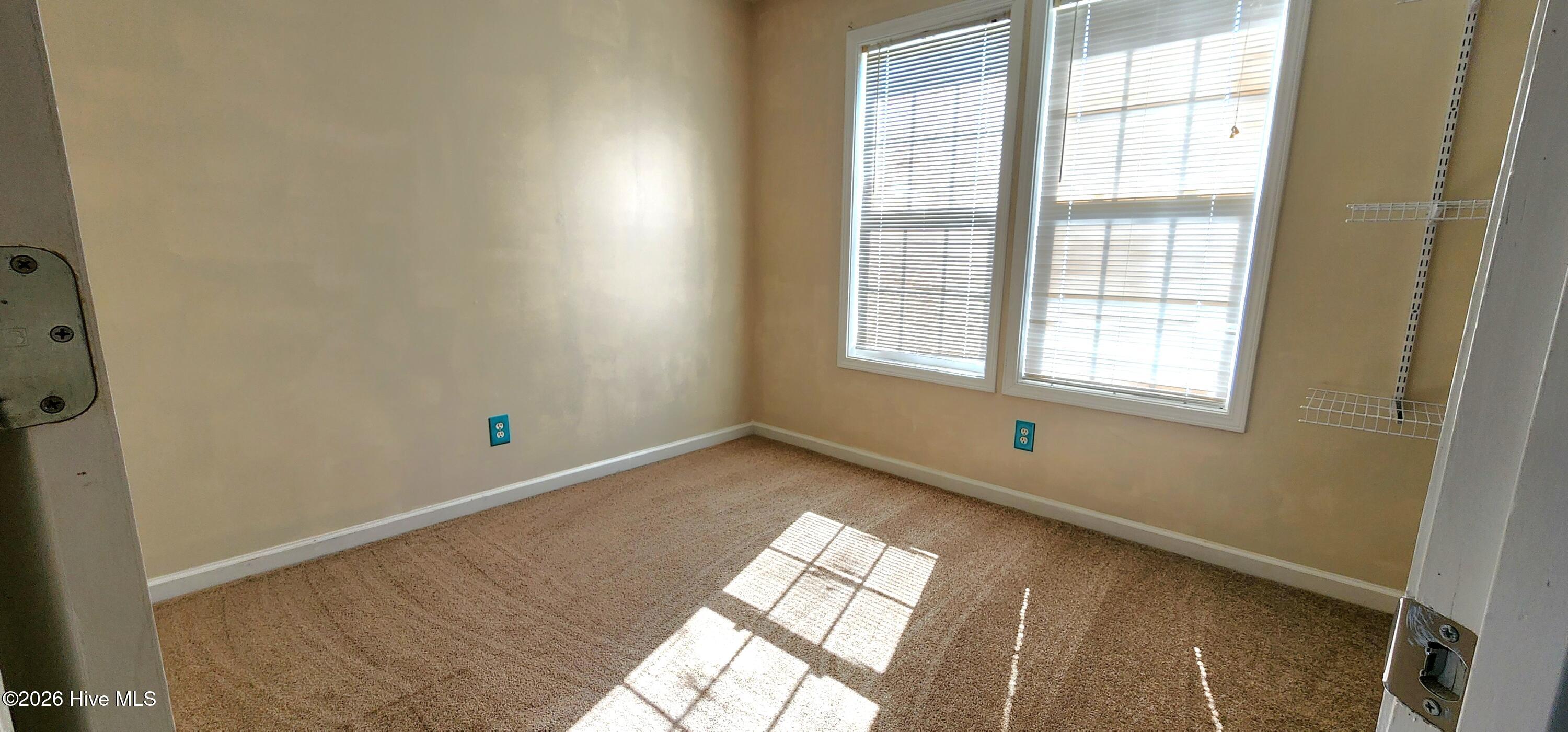 100530616 | Photo 15