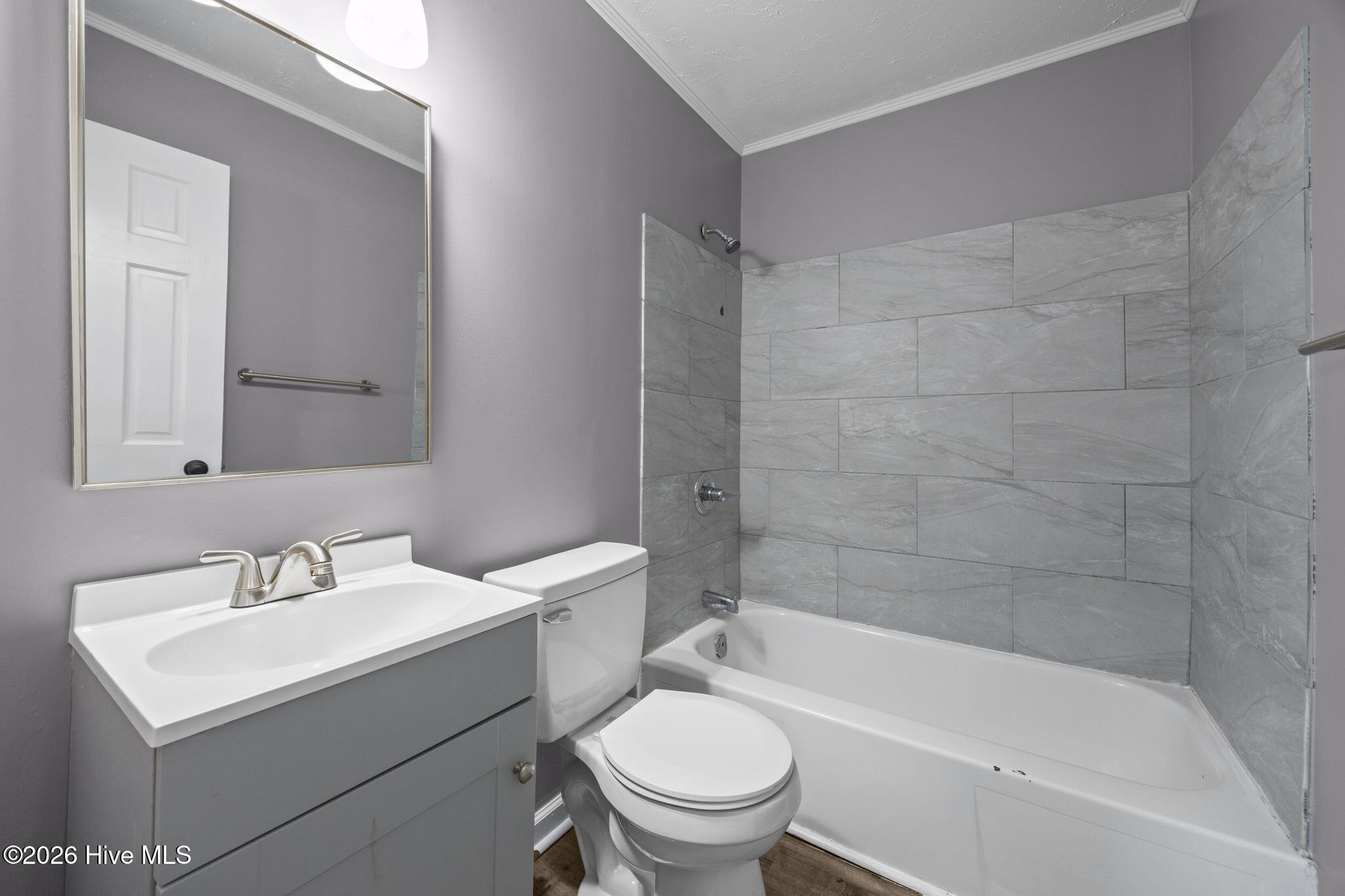 100553623 | Photo 26