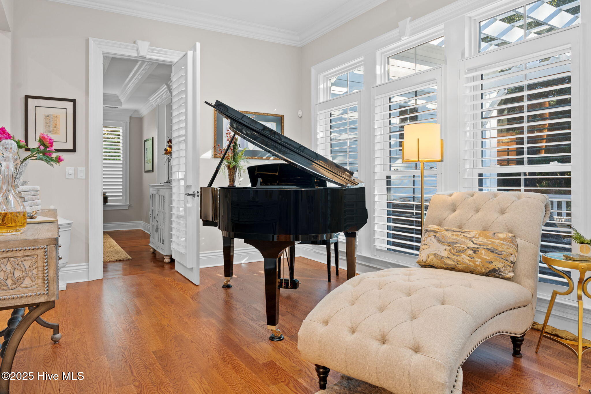 100549580 | Photo 28