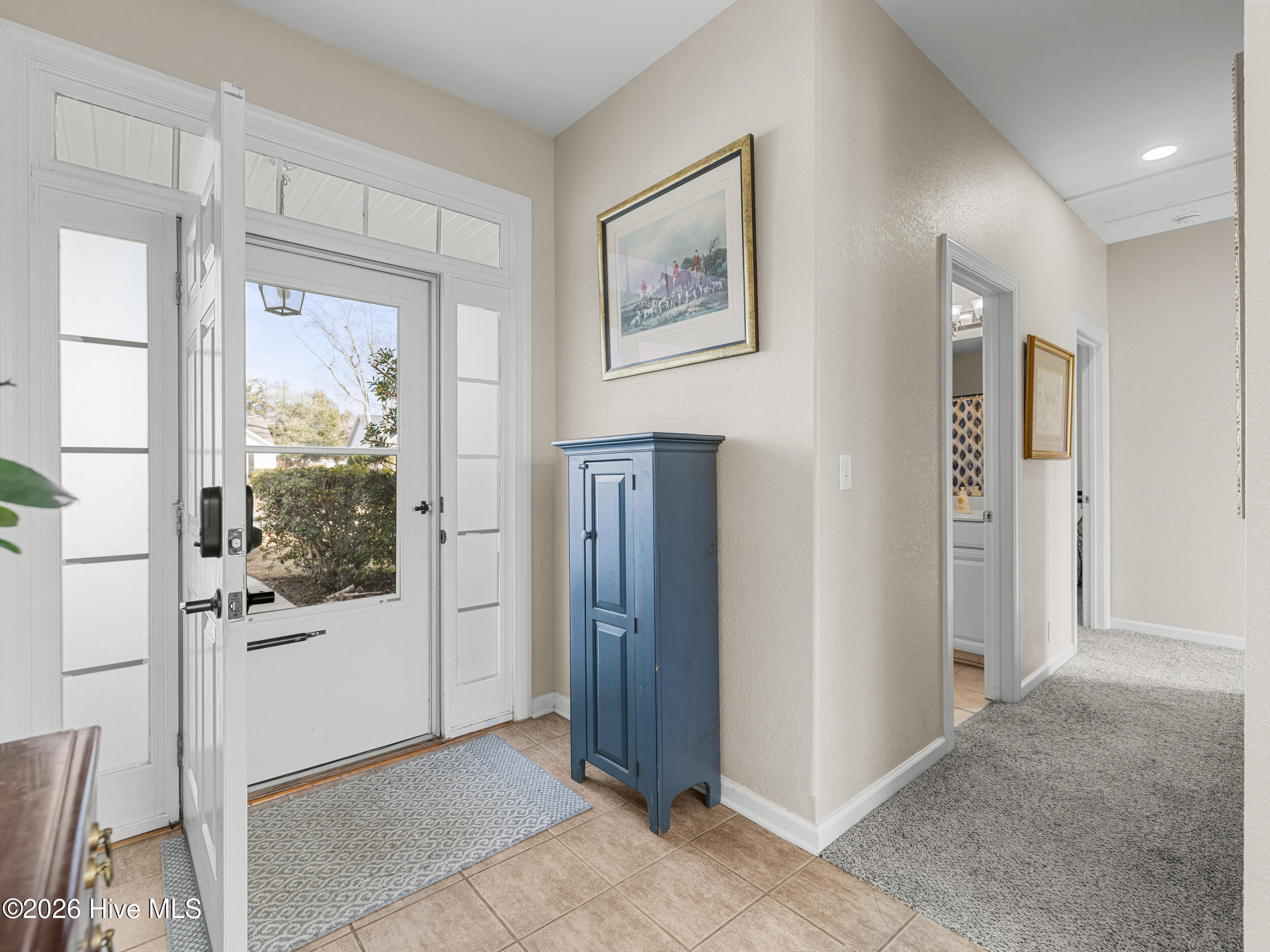 100561175 | Photo 16