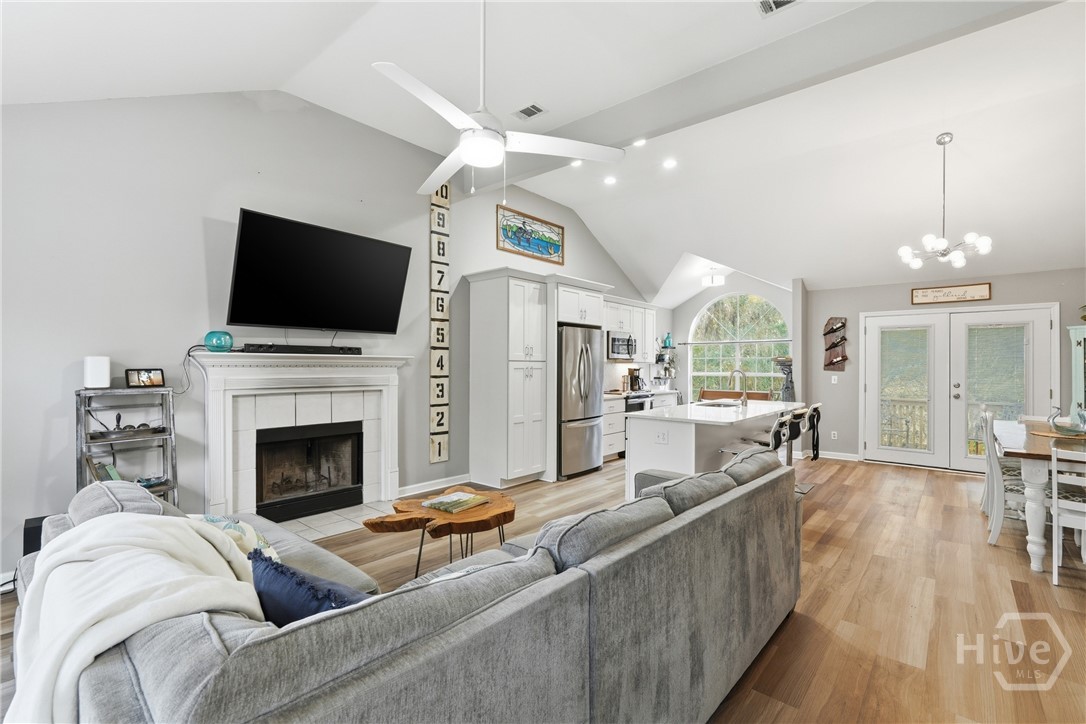 1 Teakwood Drive