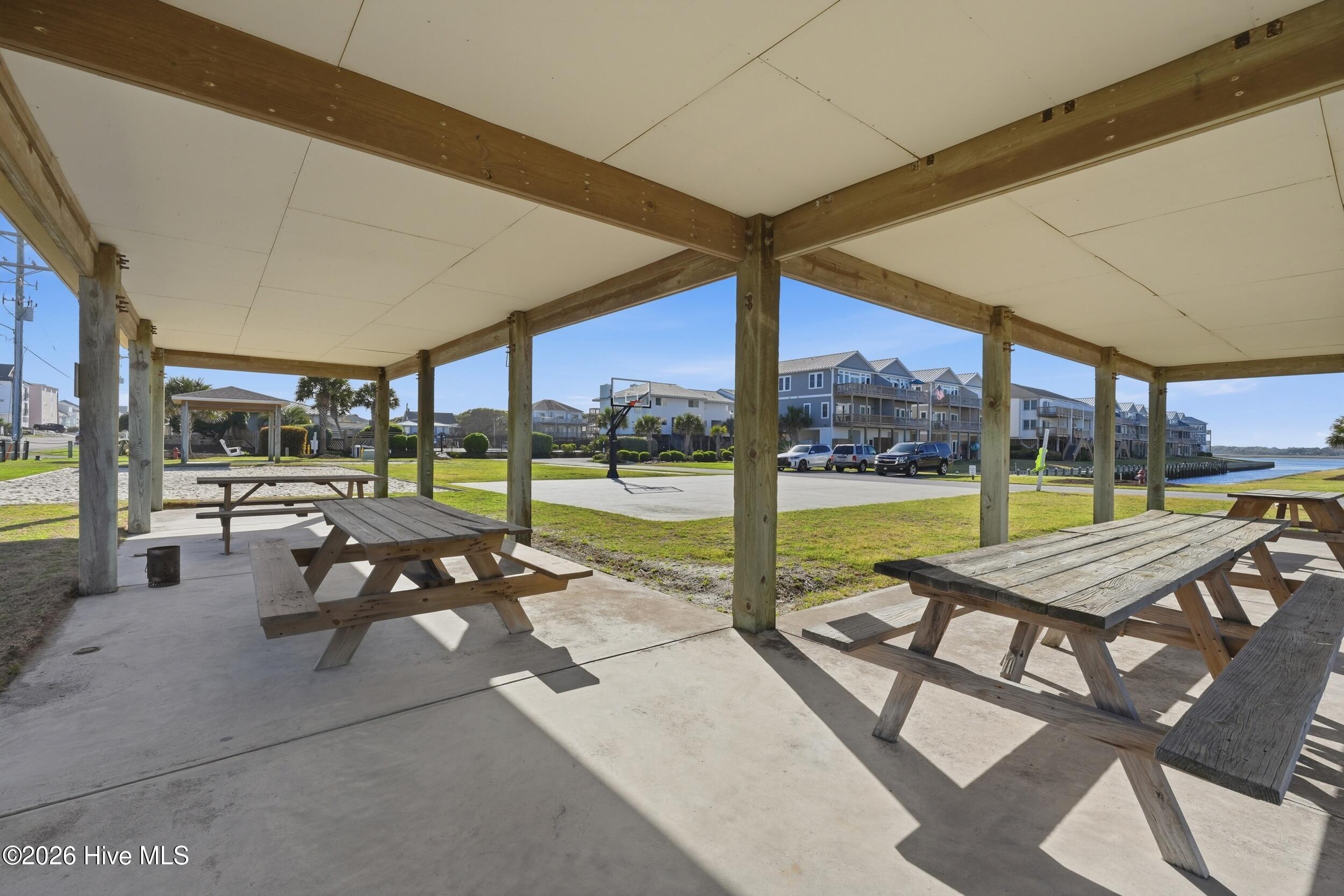 100565871 | Photo 58