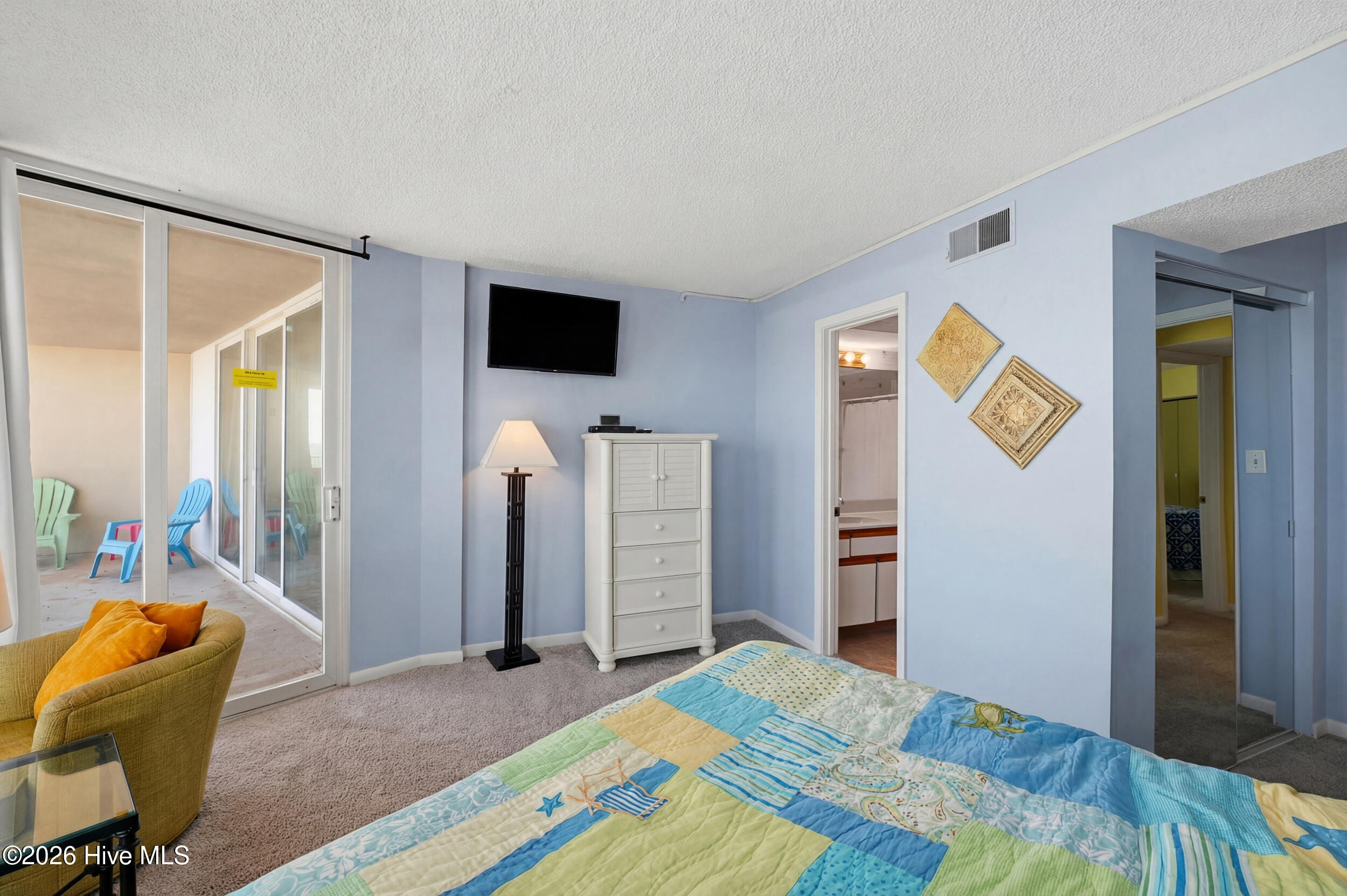 100563284 | Photo 20