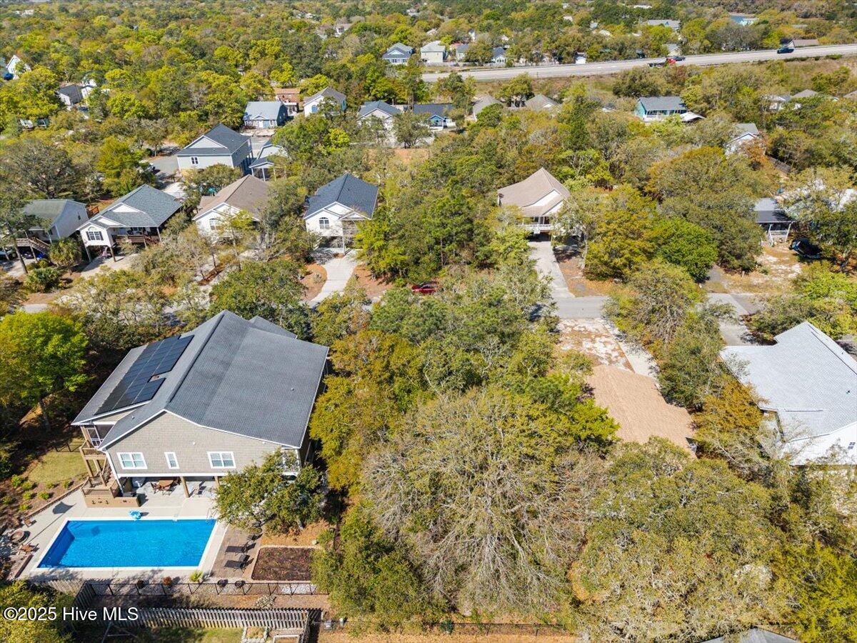 100489301 | Photo 15