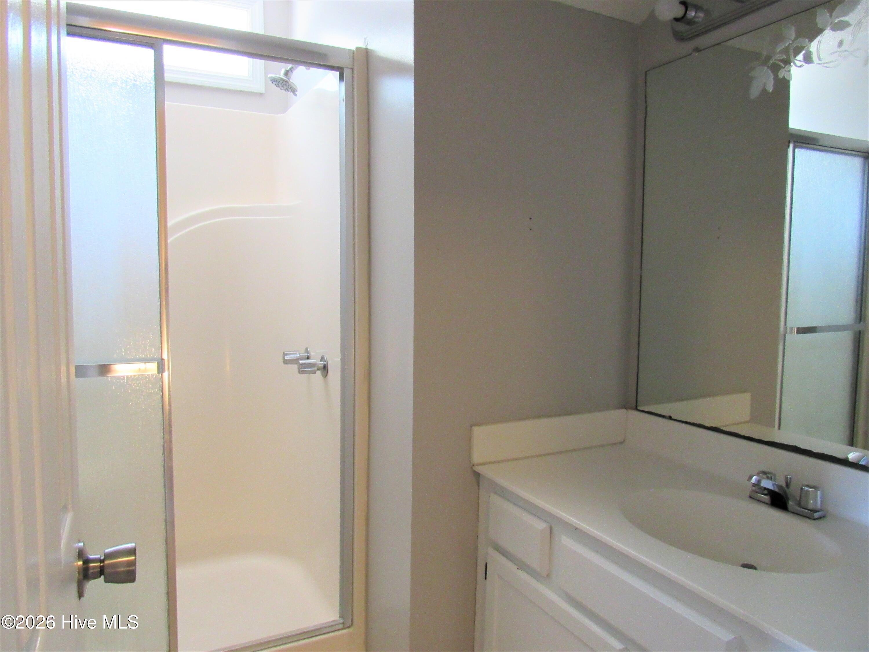 100558219 | Photo 24