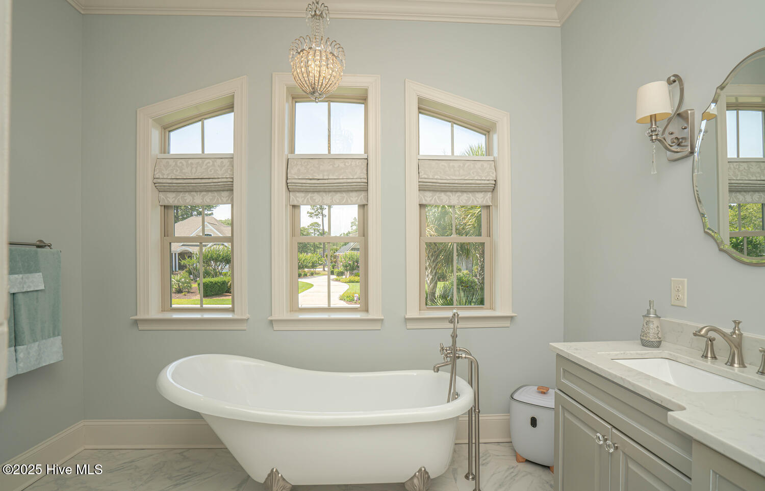 100514685 | Photo 33