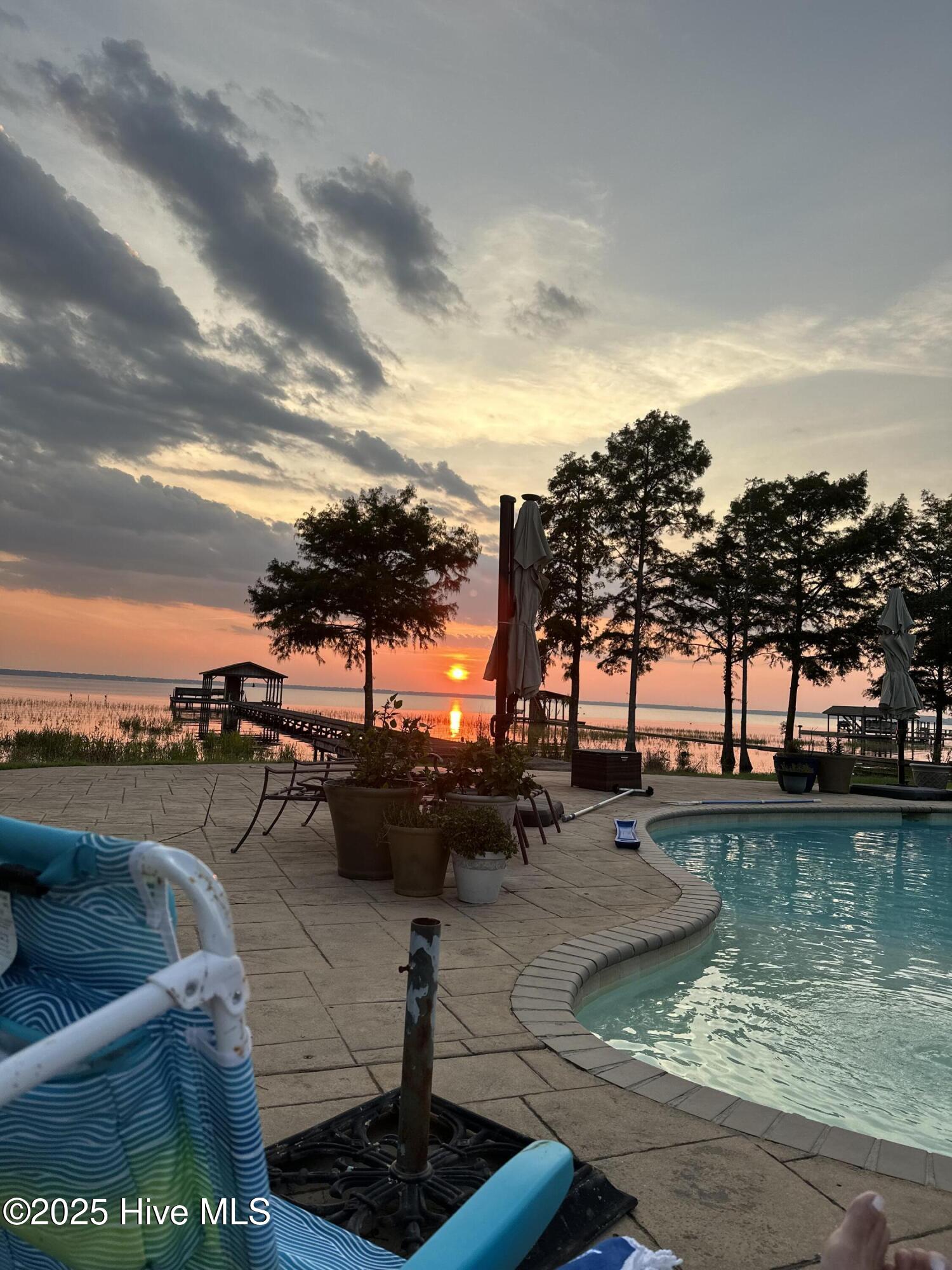 100514130 | Photo 138