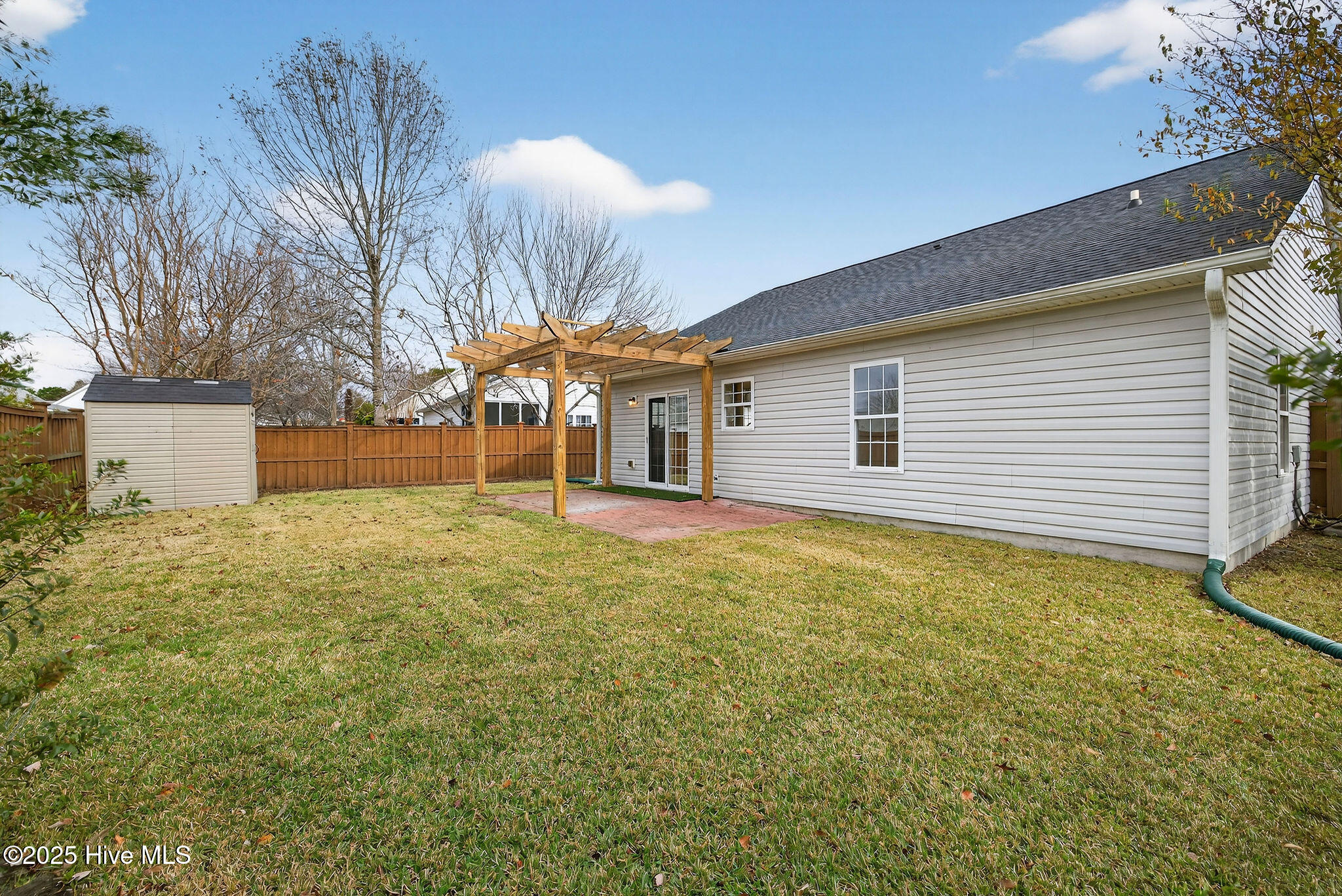 100543965 | Photo 41