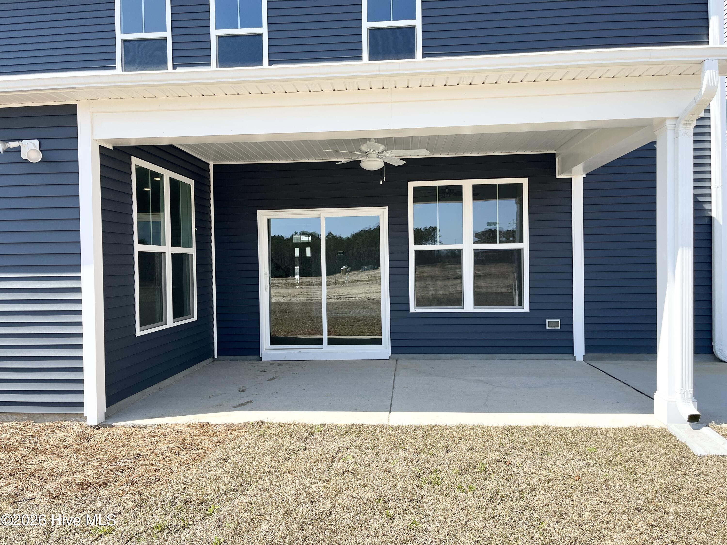 100544974 | Photo 25