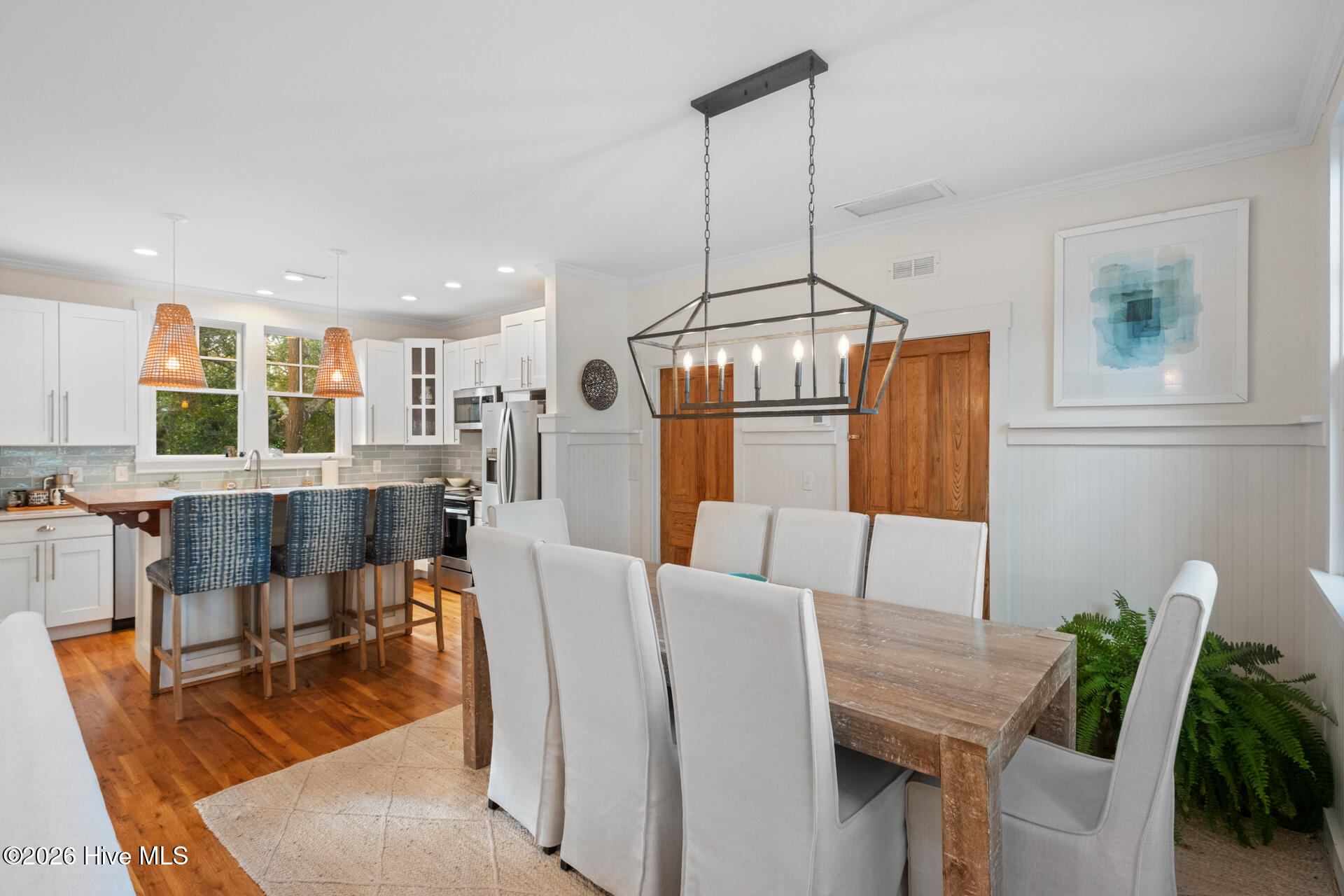 100560267 | Photo 10