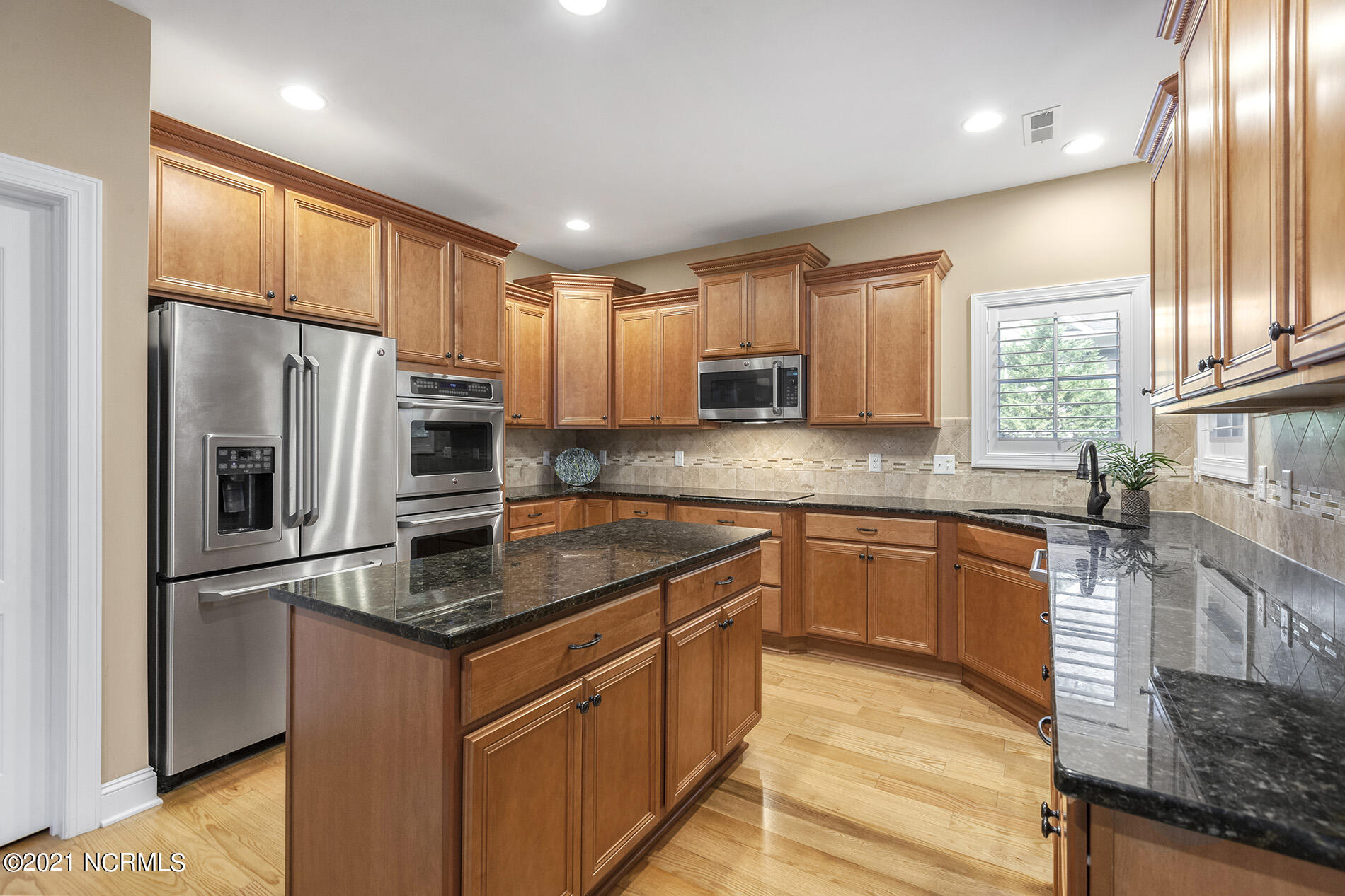 Grandview-1026-11kit-Caroline_4293-CR2 (