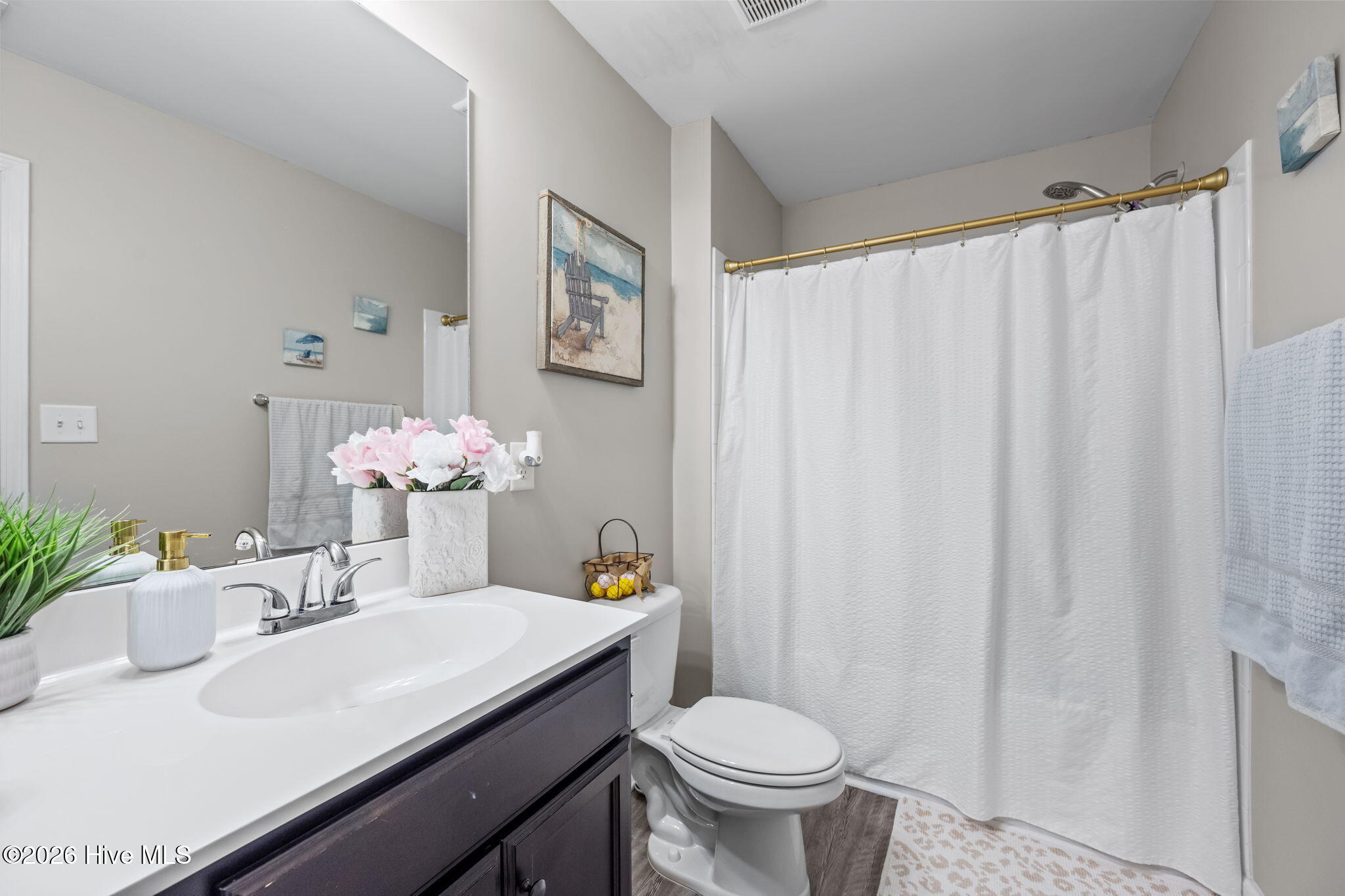 100558417 | Photo 26