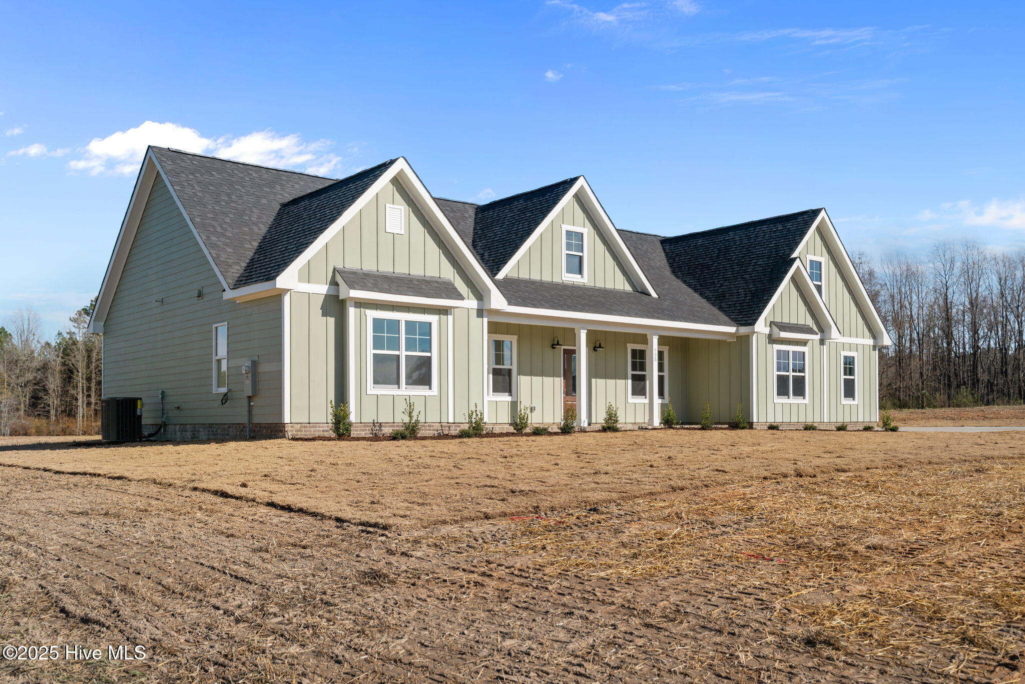 725 Peele Farm Lane