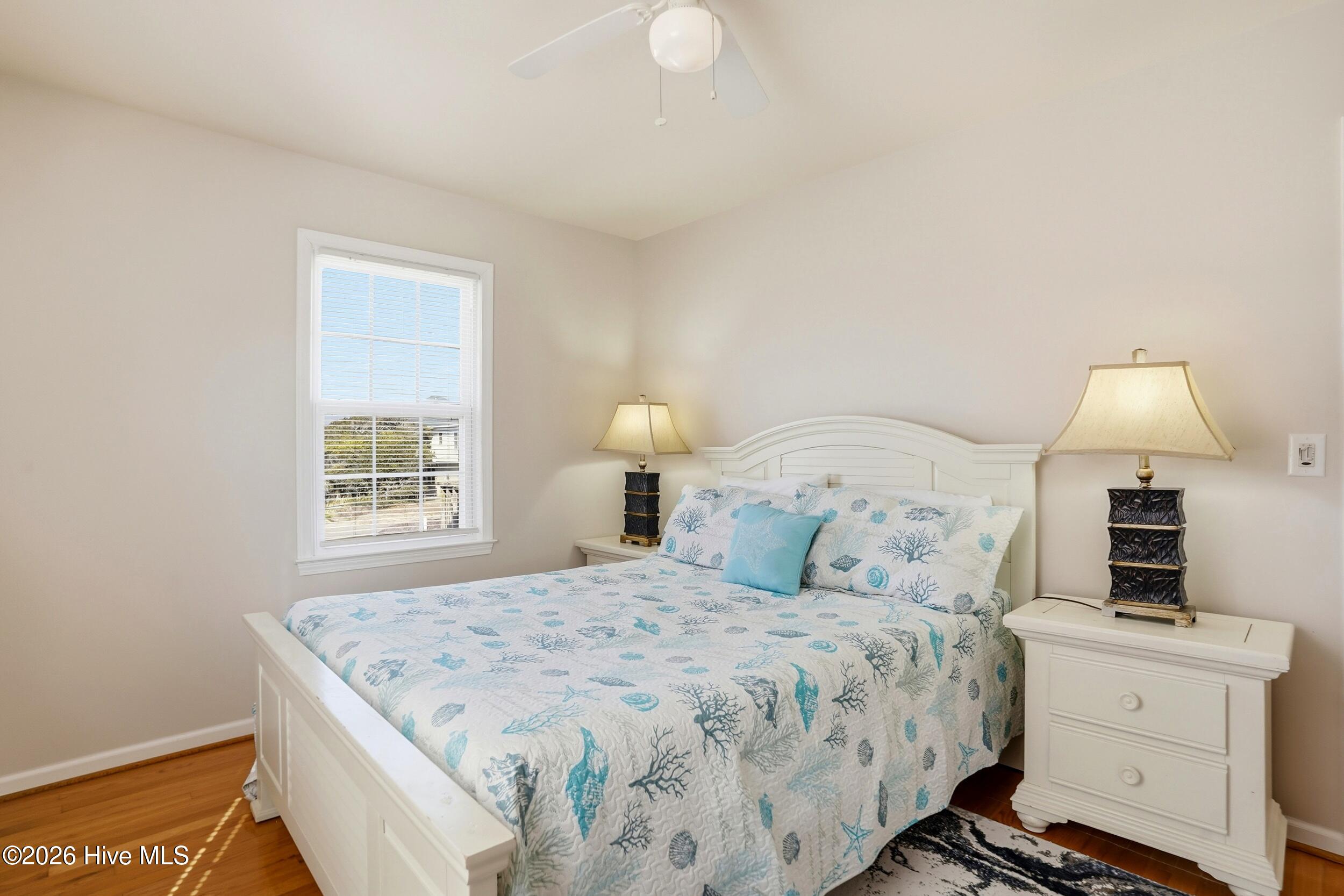 100554580 | Photo 23