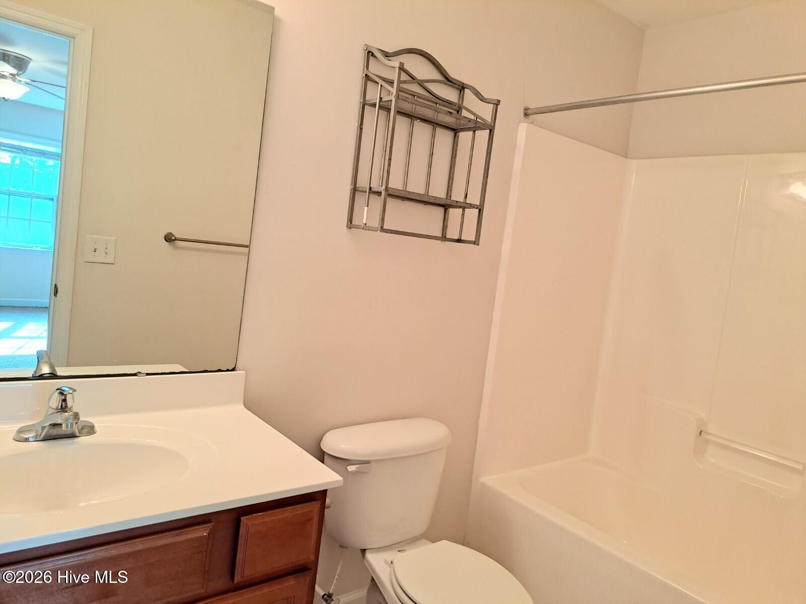 100555194 | Photo 12