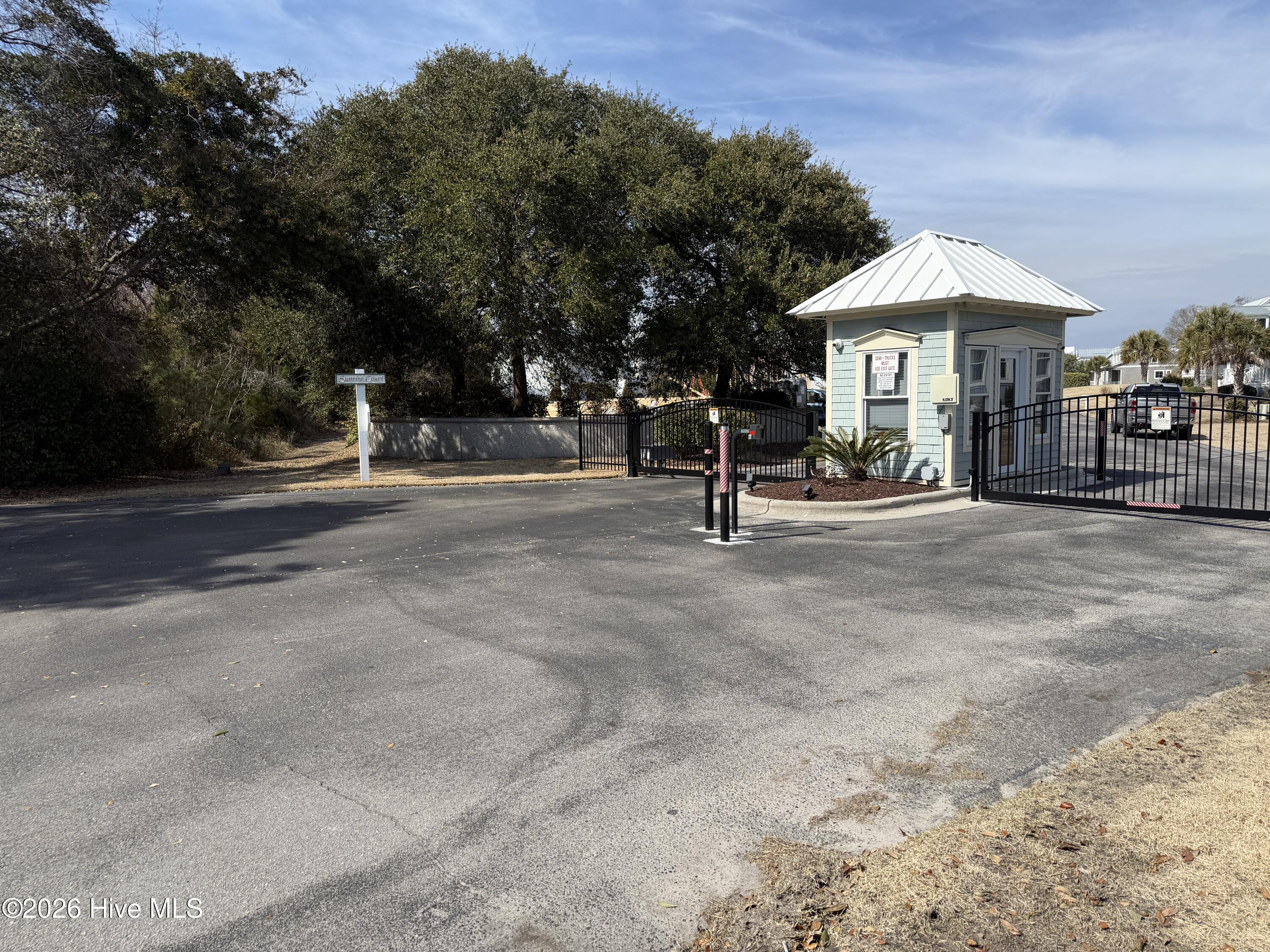 100558576 | Photo 62