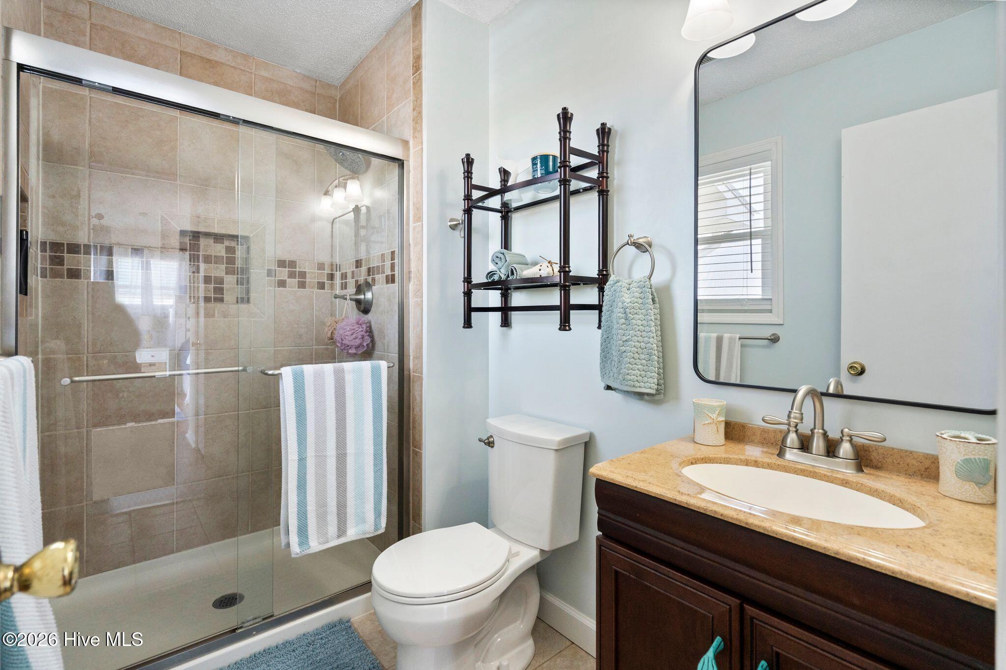 100559902 | Photo 34