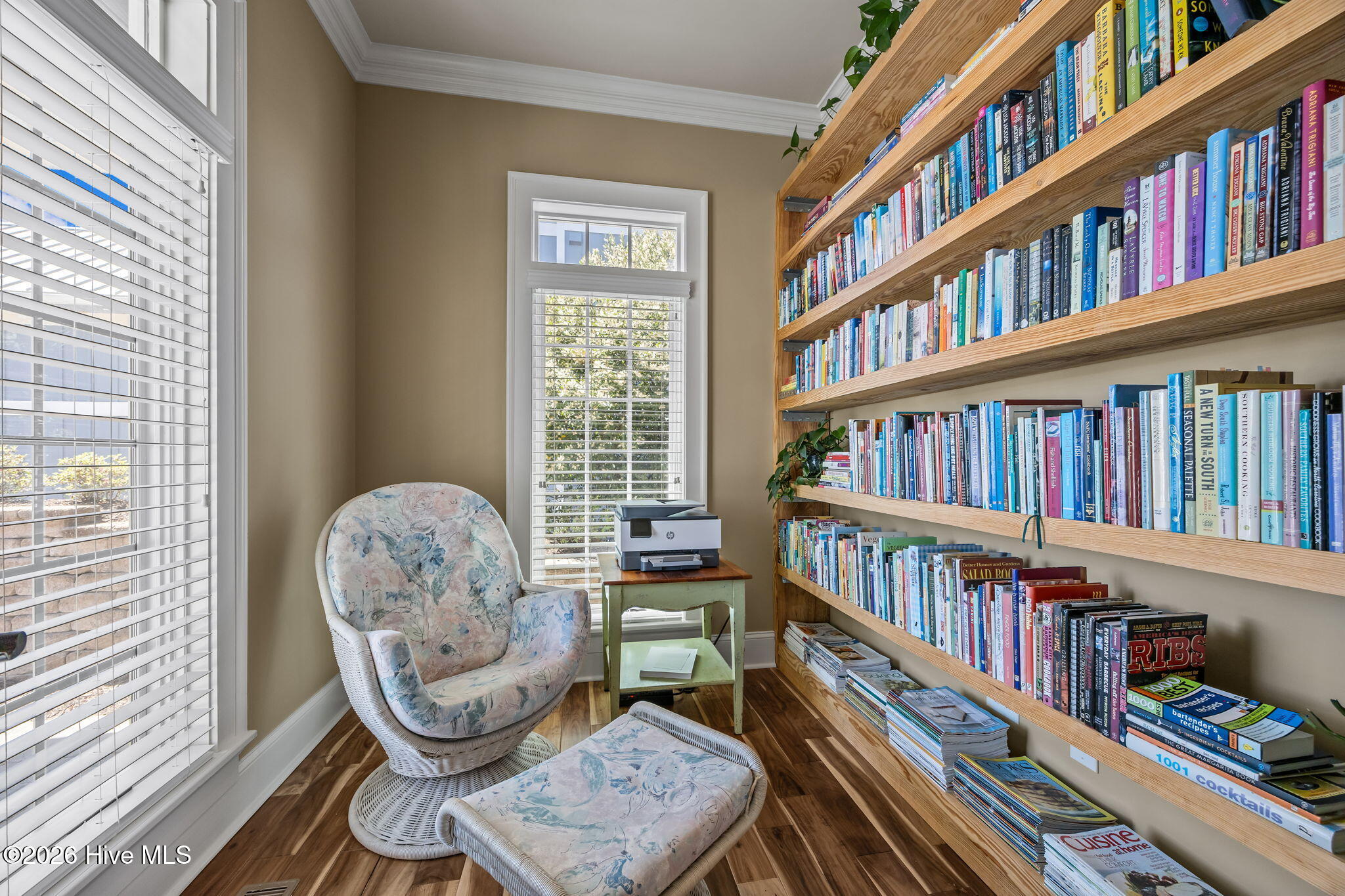 100564617 | Photo 30