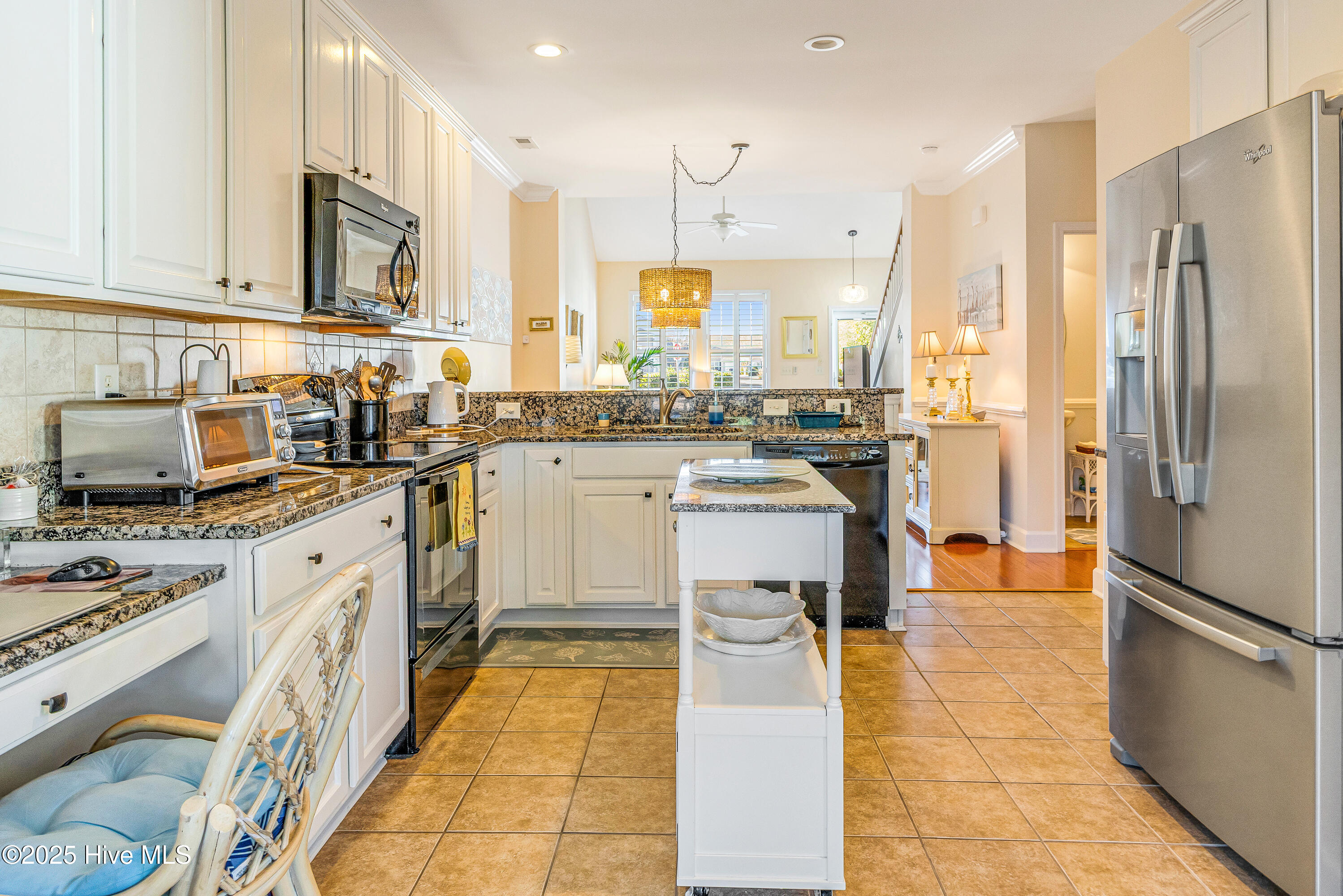 100546099 | Photo 14