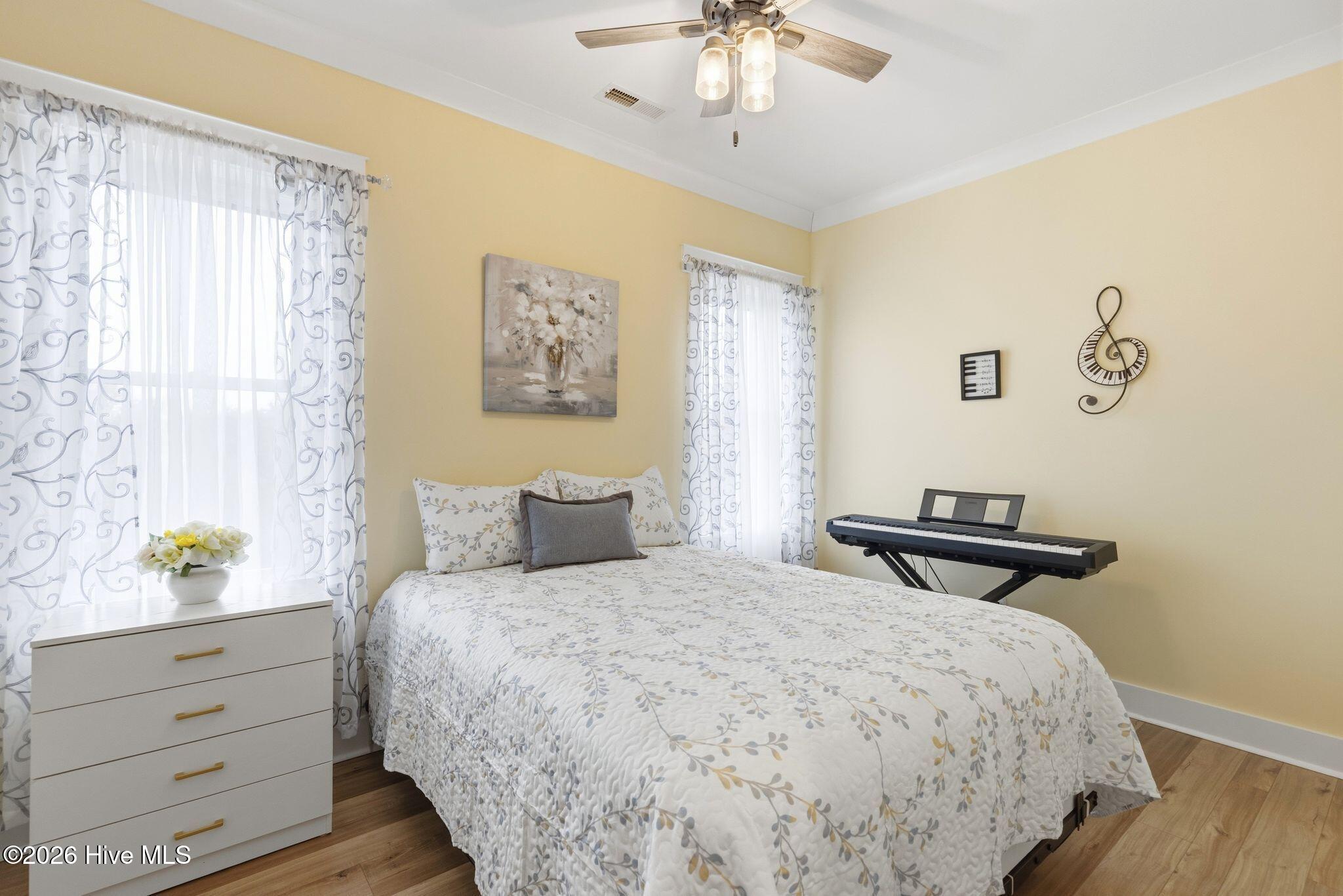 100556954 | Photo 30