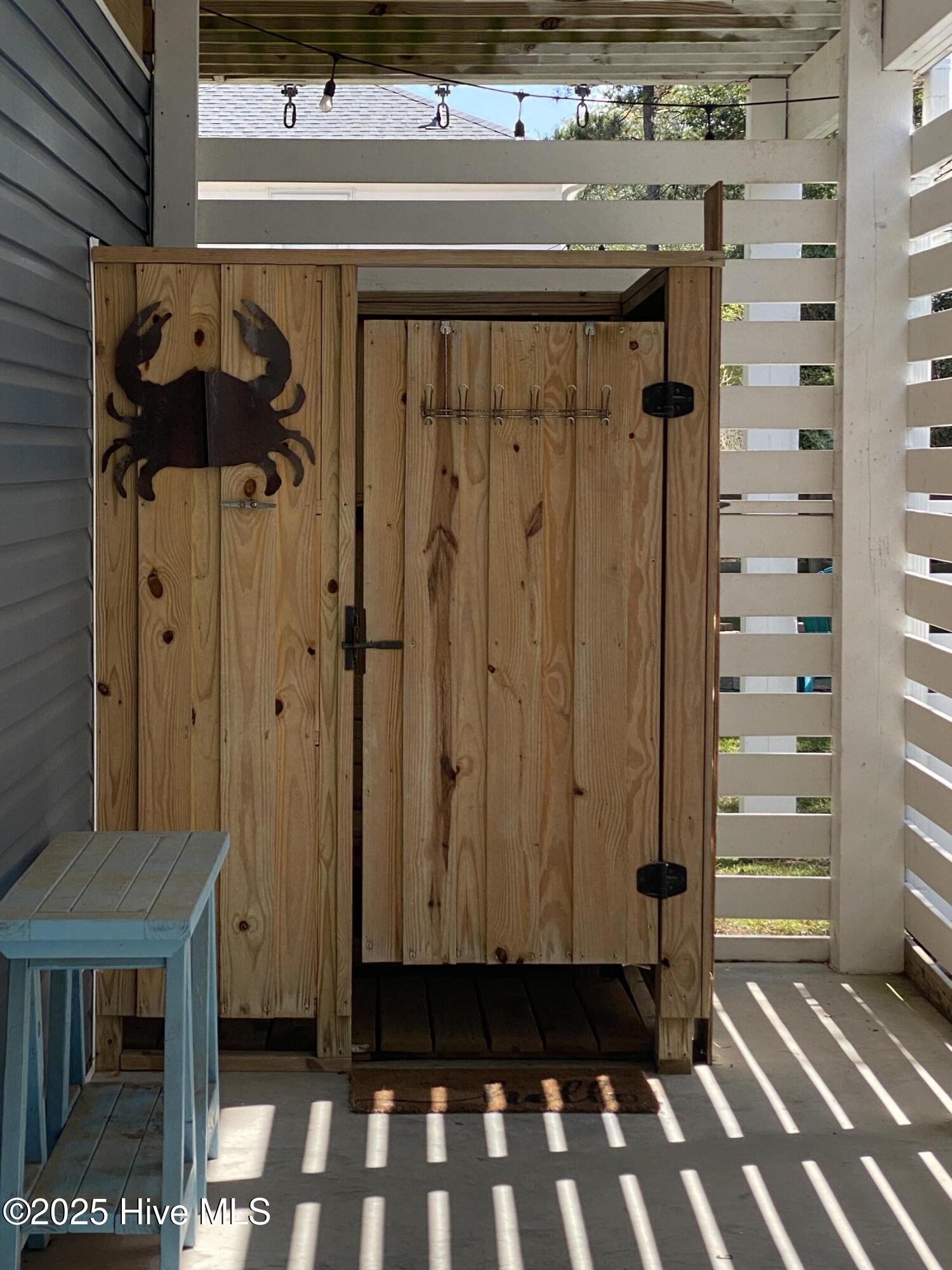 100533868 | Photo 42