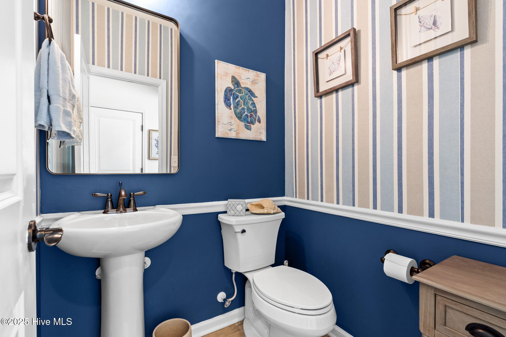 100543770 | Photo 15