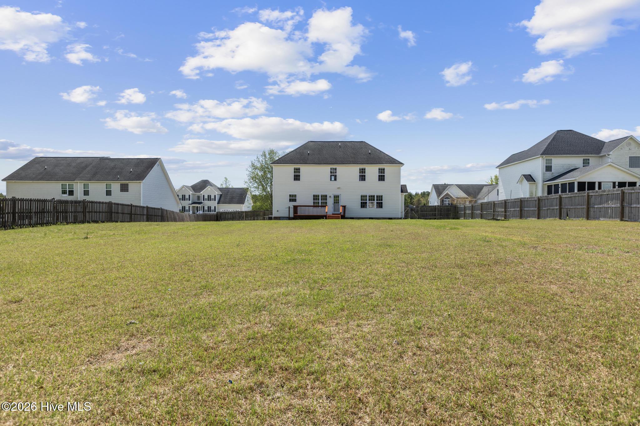 100566886 | Photo 36