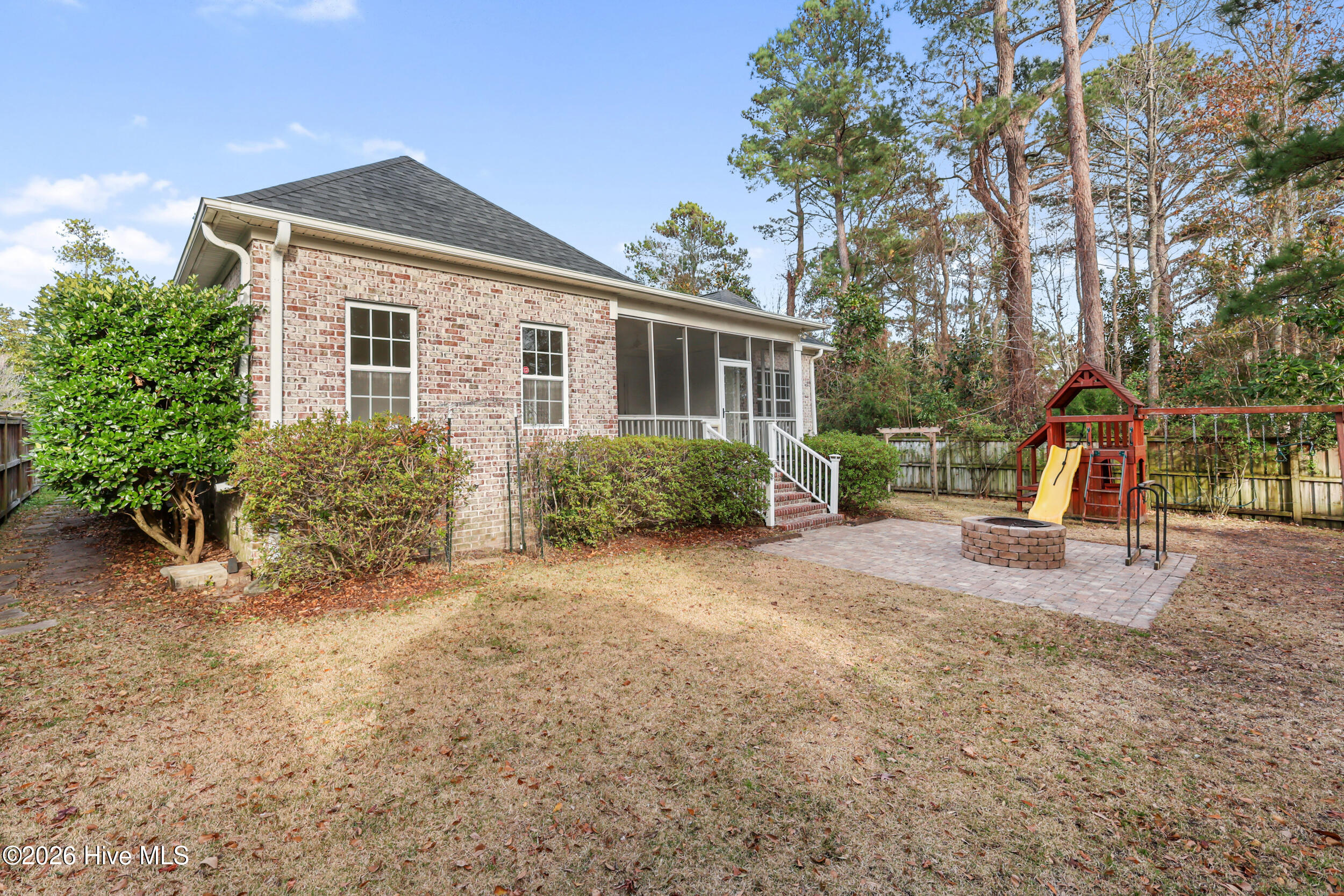 100547349 | Photo 46