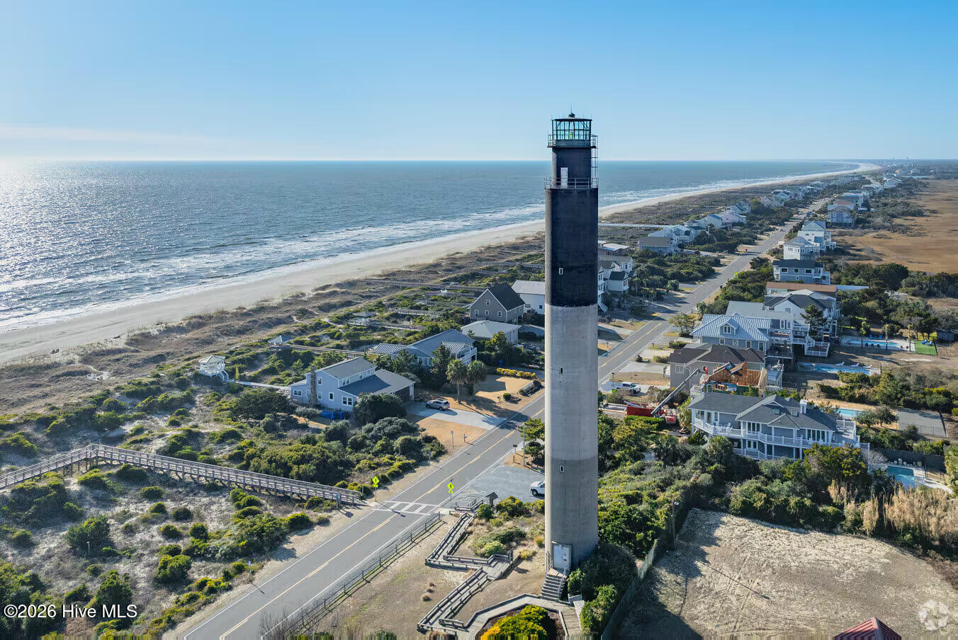 100568064 | Photo 84