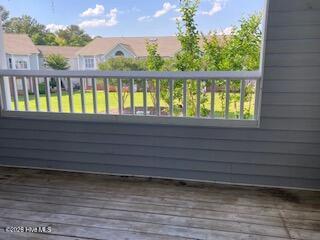 100569215 | Photo 15