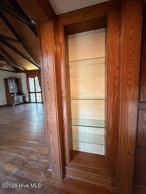 100551549 | Photo 12