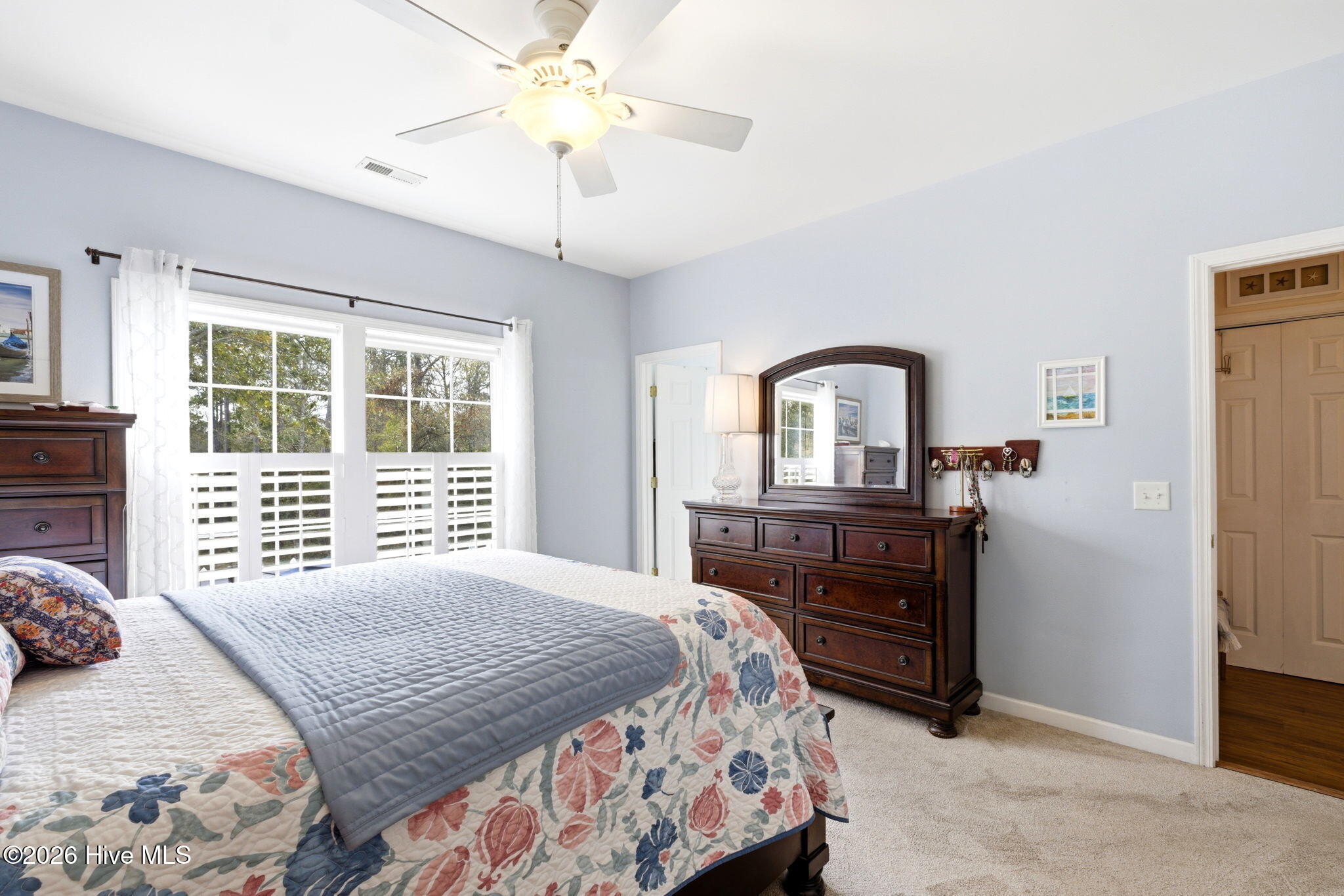 100565063 | Photo 39