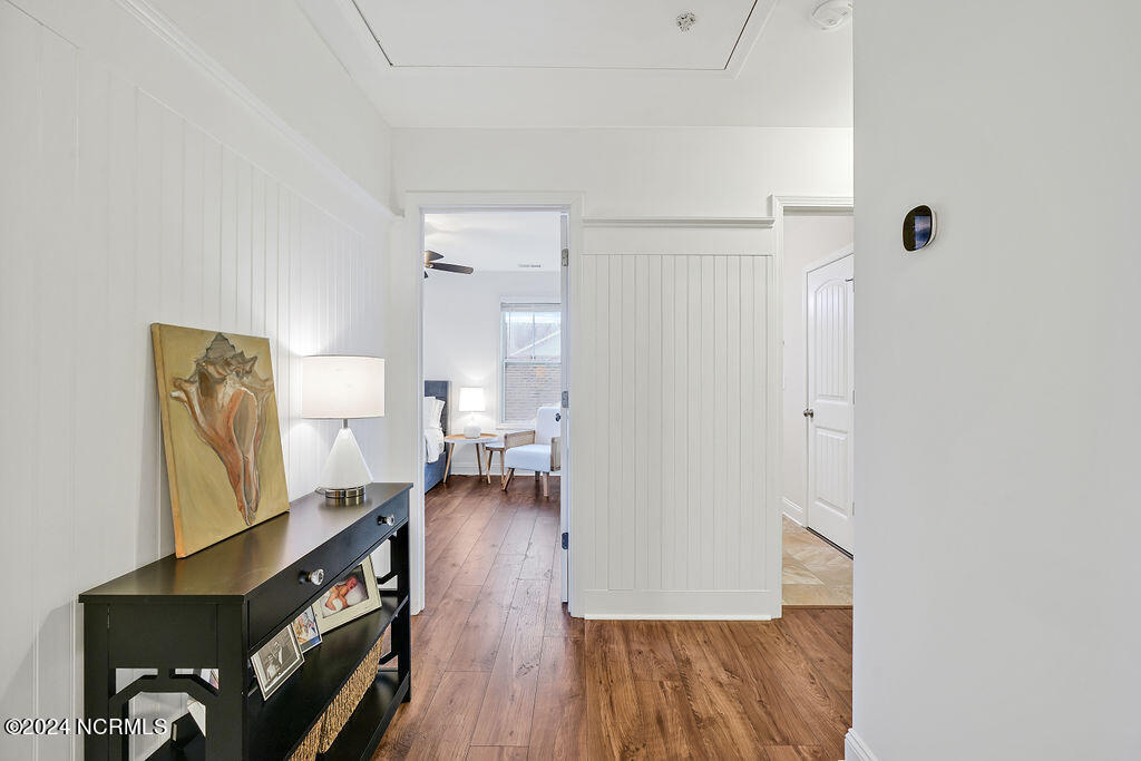 100565738 | Photo 21