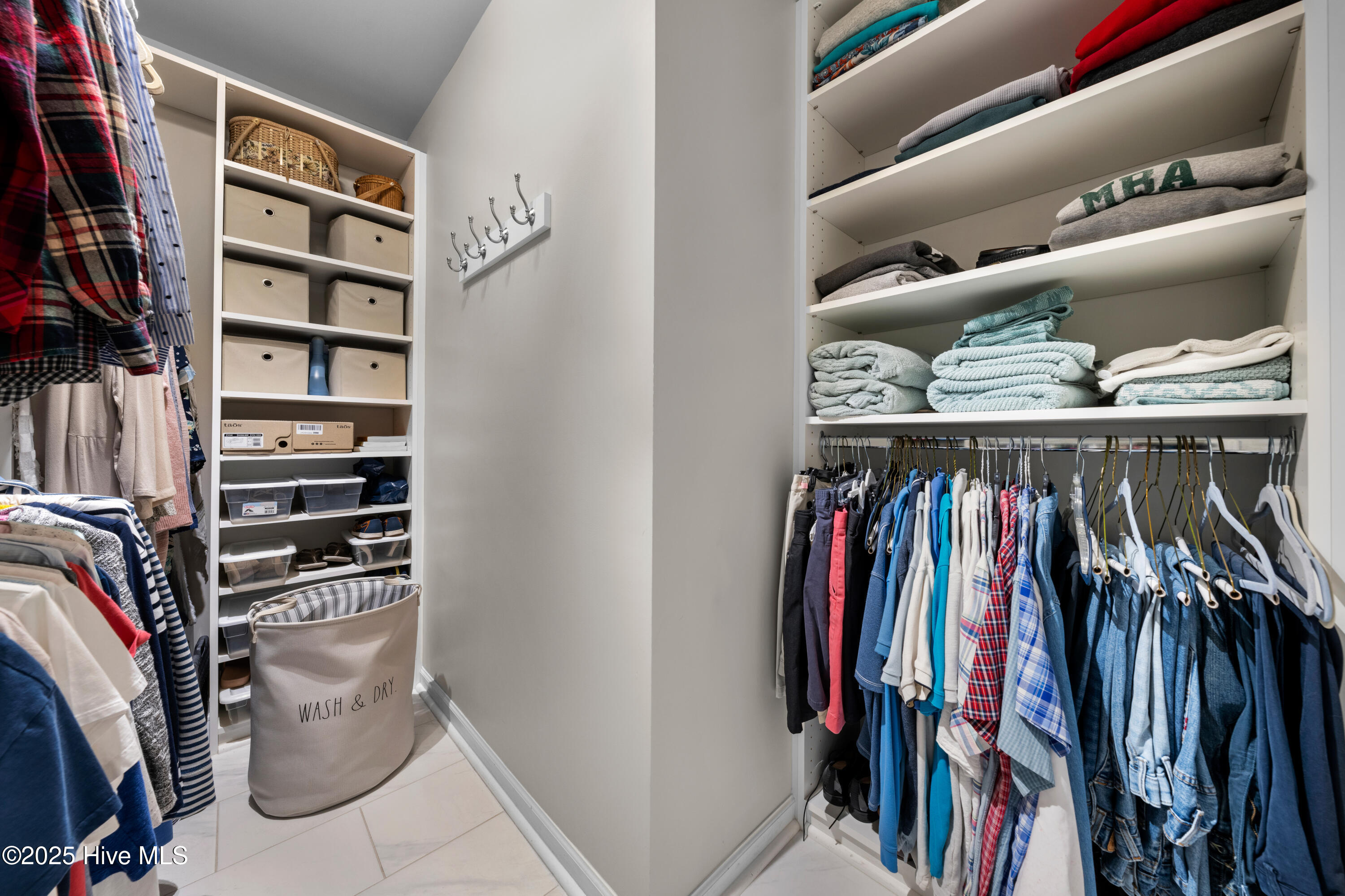 100542617 | Photo 31