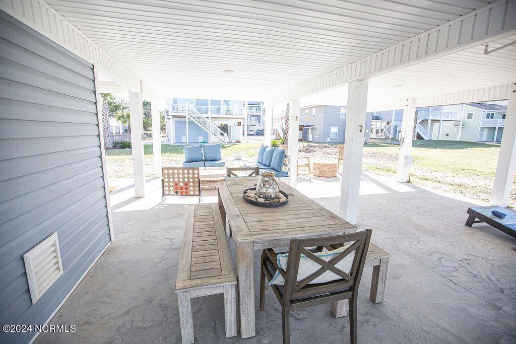 100558410 | Photo 44