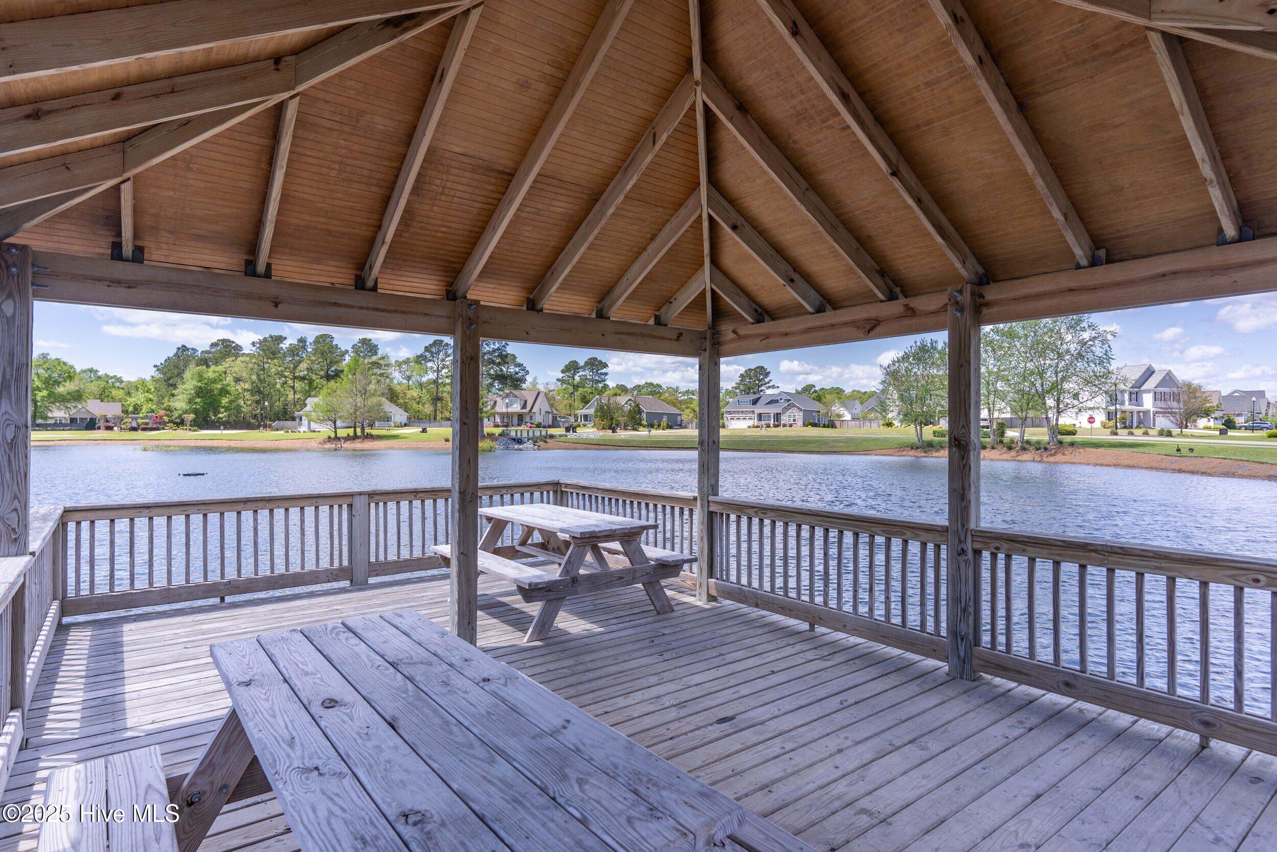 100520881 | Photo 48