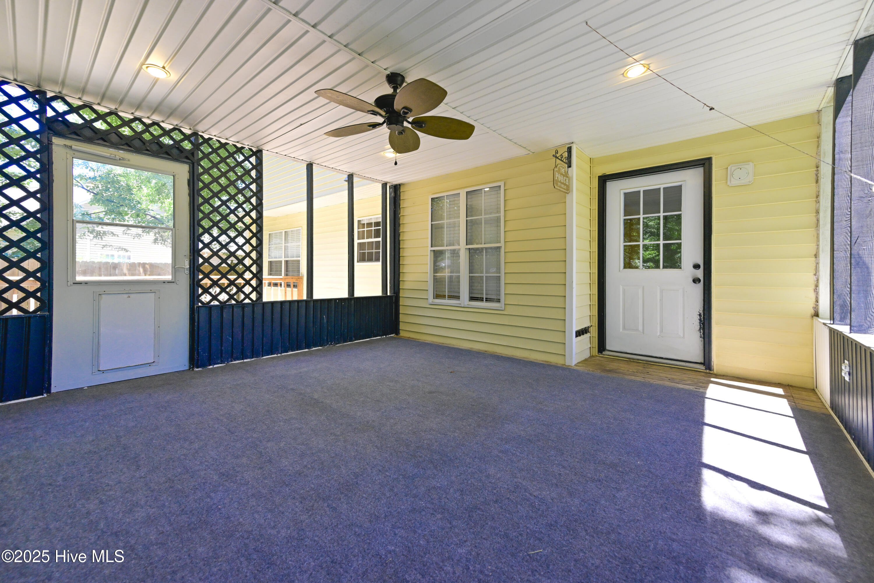 100523748 | Photo 50