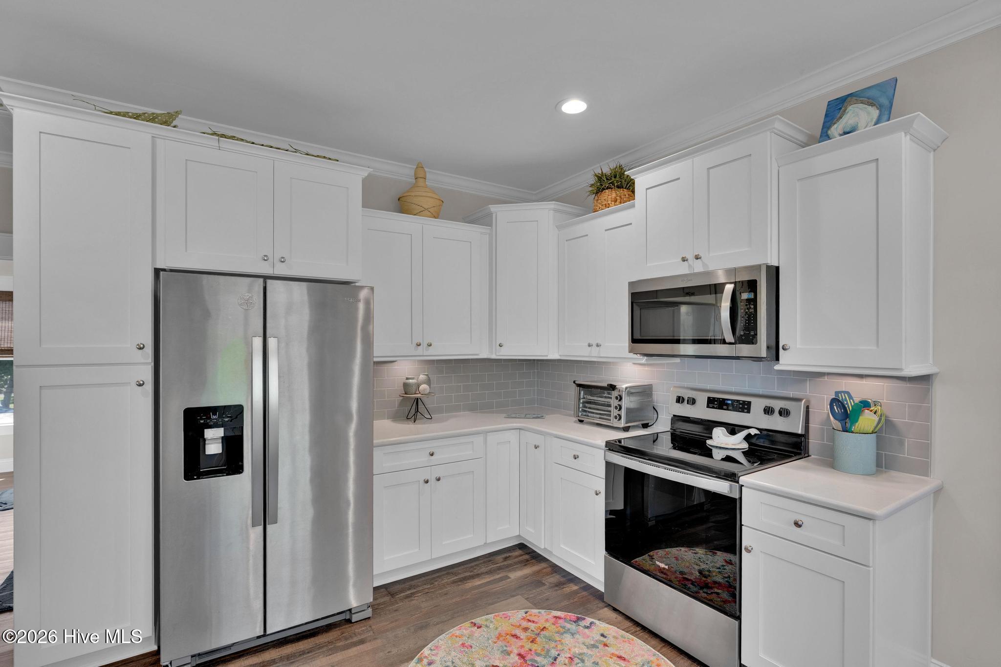 100569220 | Photo 13