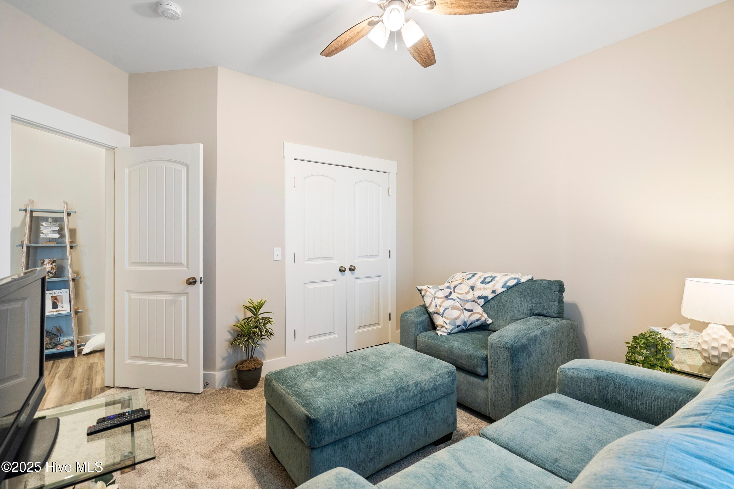 100538815 | Photo 25