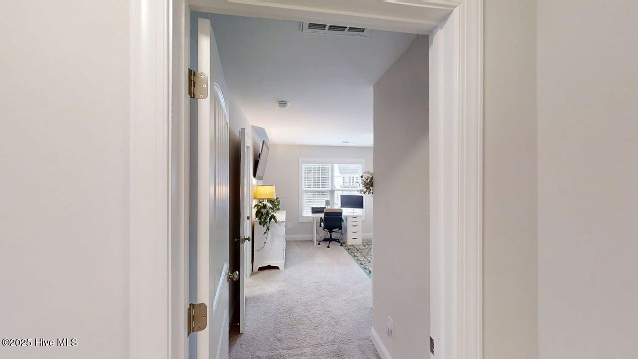 100539509 | Photo 51