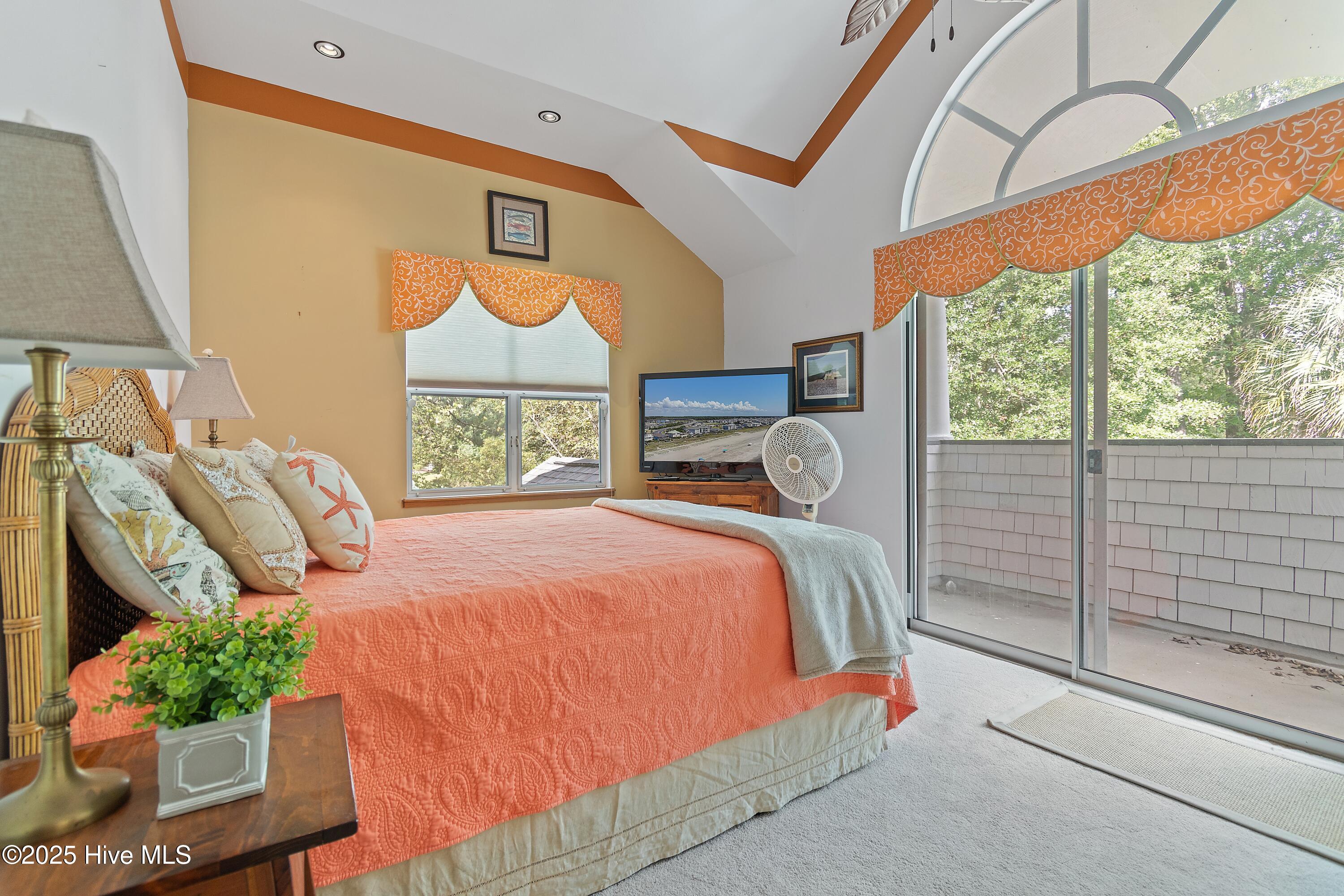 100535274 | Photo 31