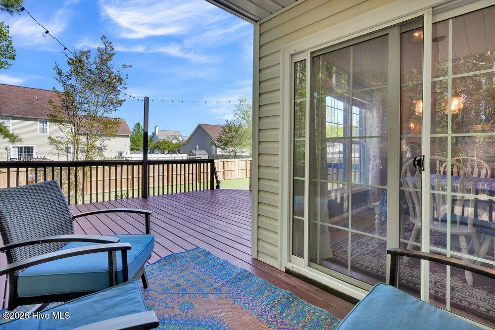 100567145 | Photo 36