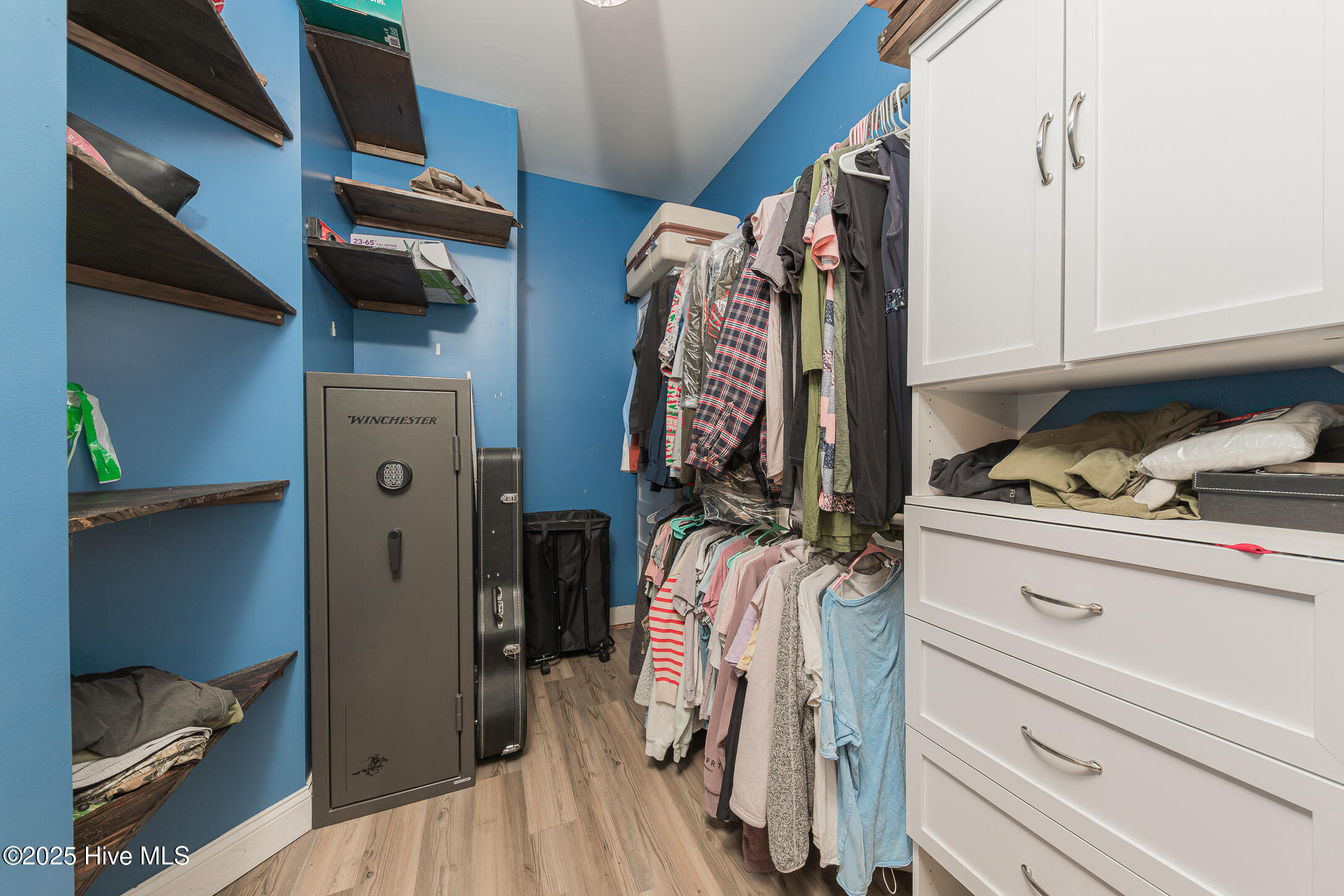 100525059 | Photo 19