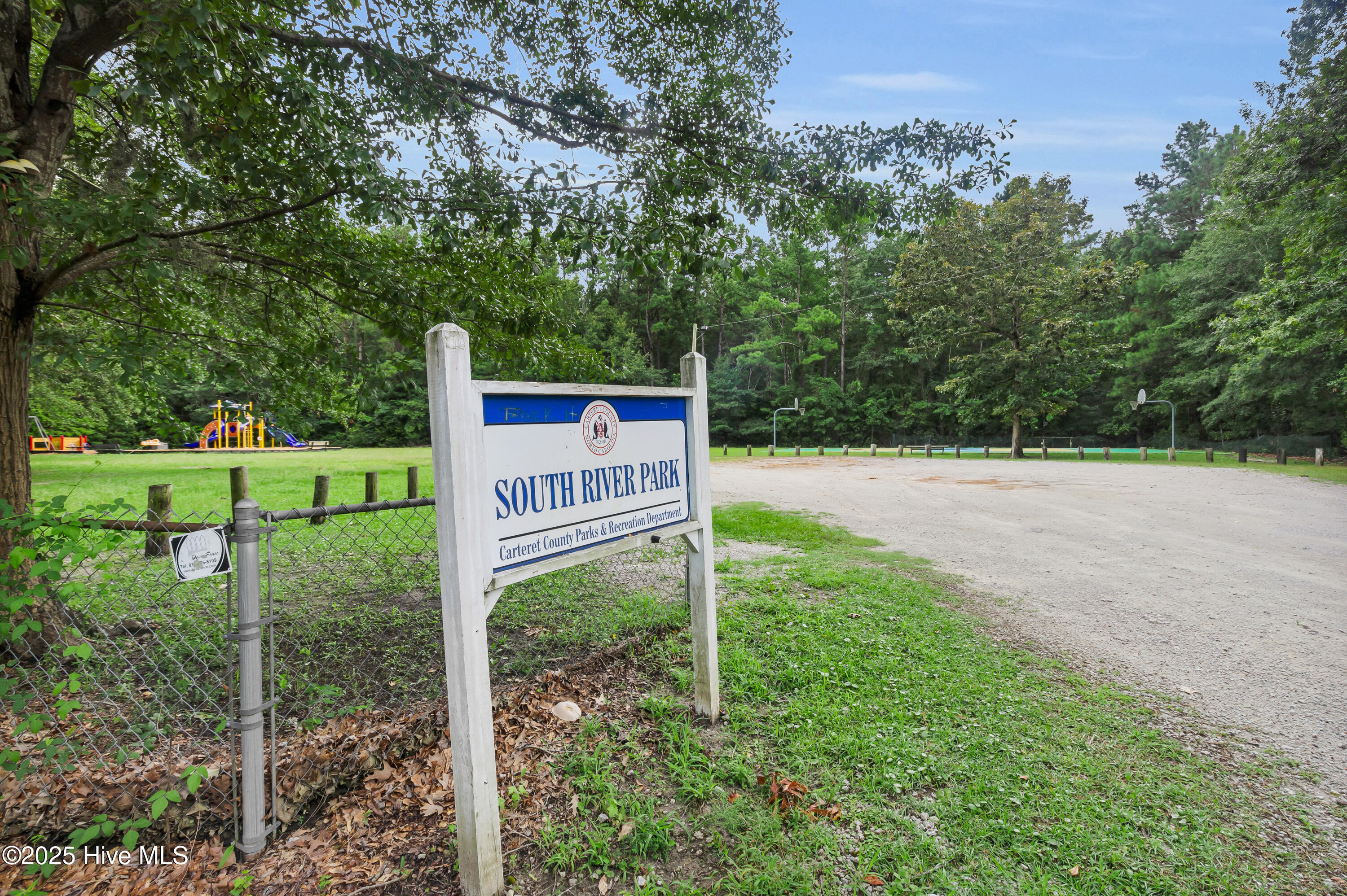 705 Sandy Point Drive,Beaufort