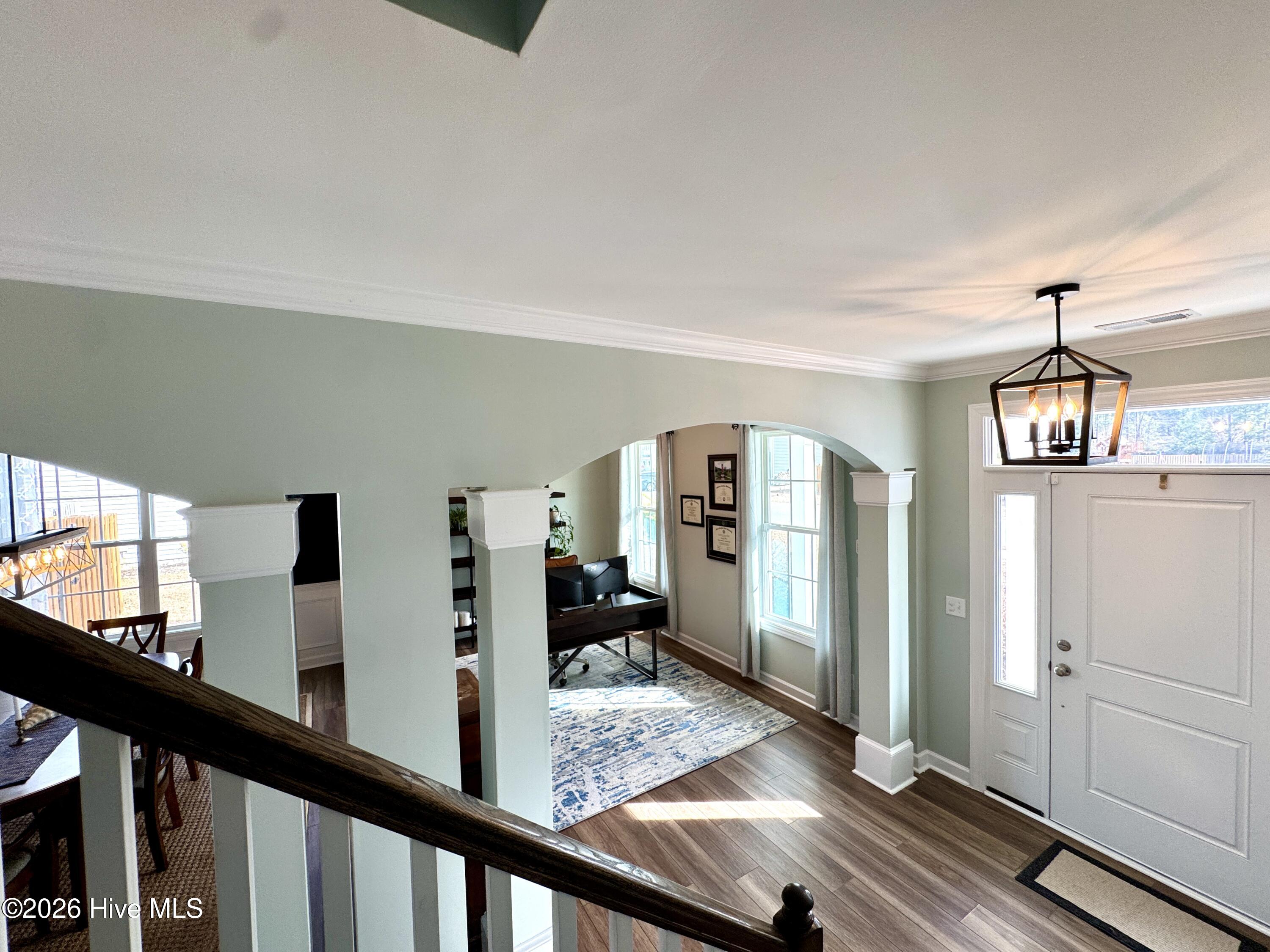 100547423 | Photo 23