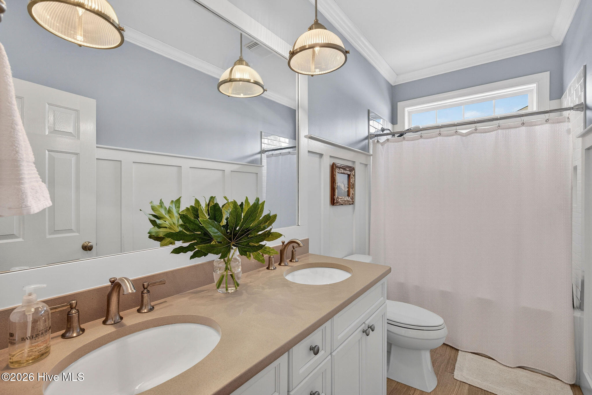 100551466 | Photo 36