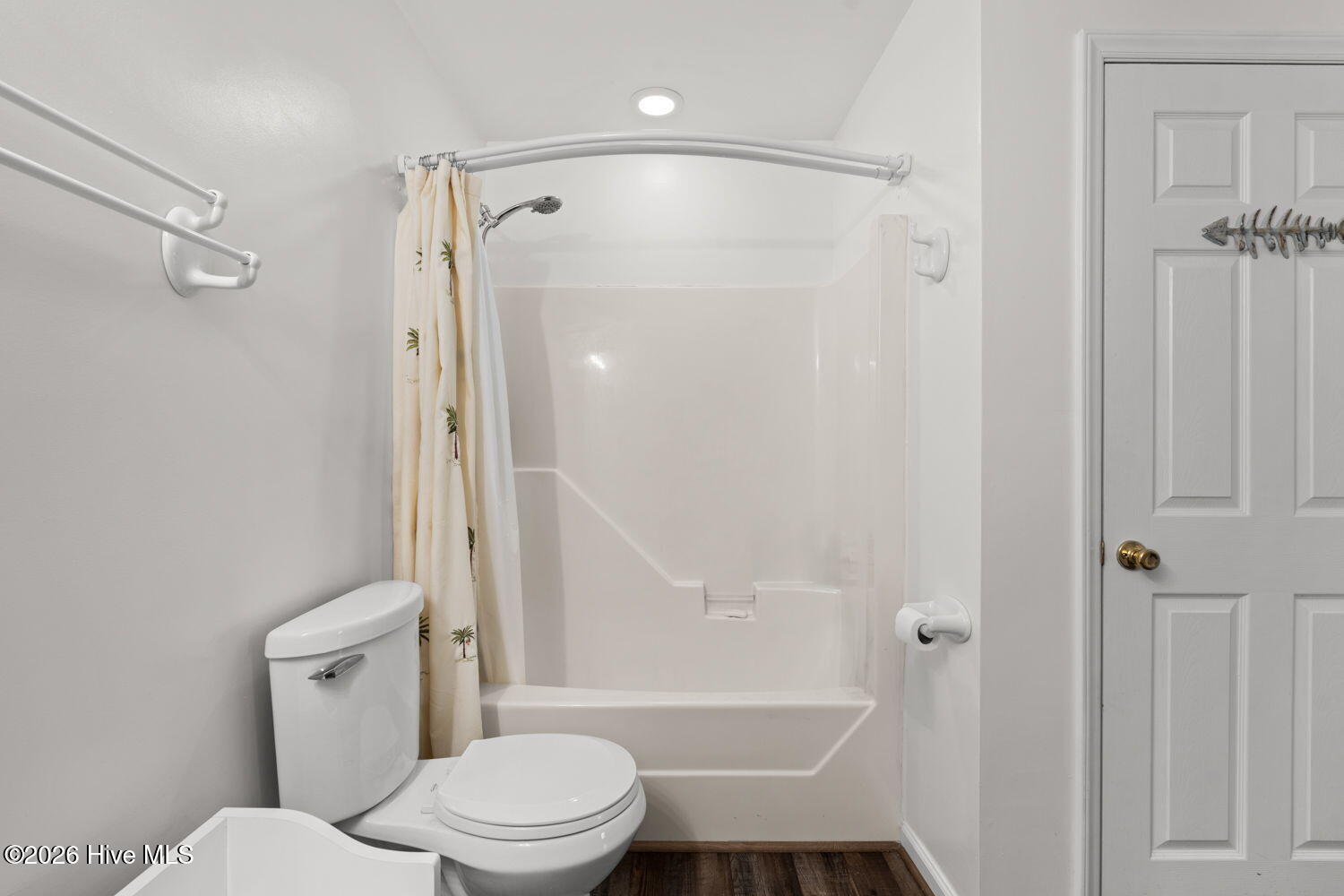 100565093 | Photo 22